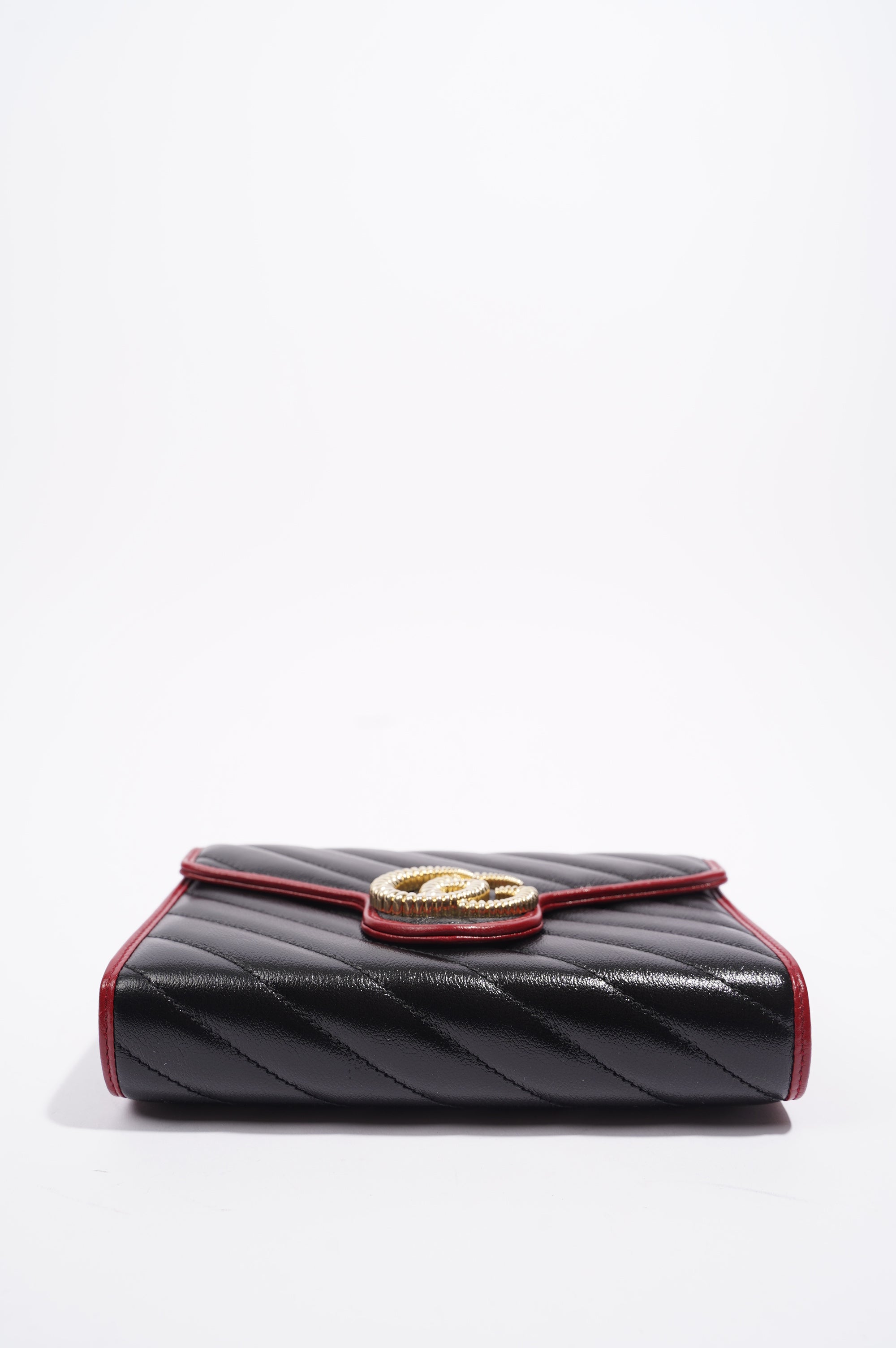 Gucci Womens Marmont Flap Chain Wallet Black / Red