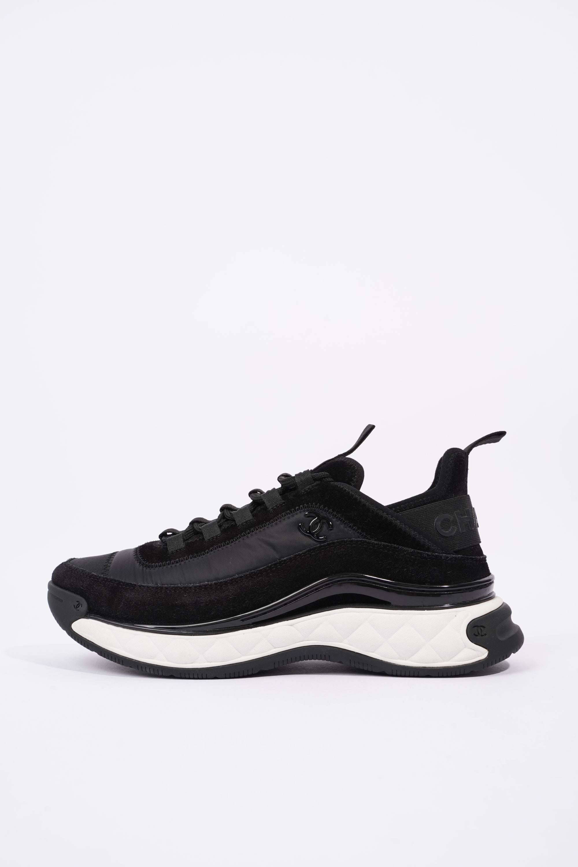 Chanel Womens CC Logo Black / White EU 39 / UK 6