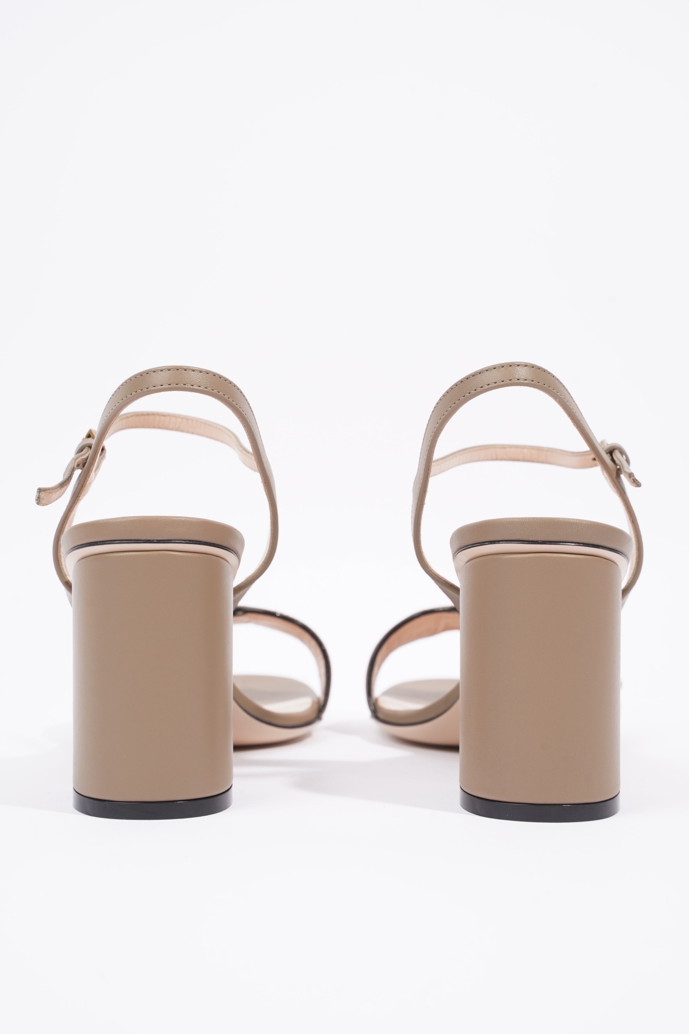 Gucci Womens Marmont Sandal Beige EU 39 / UK 6