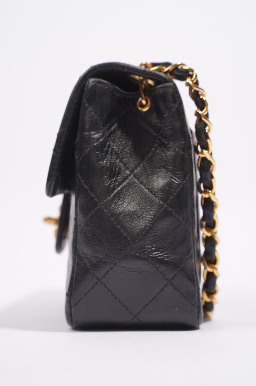 Chanel Womens Vintage Lambskin Square Flap Bag Black / Gold Mini