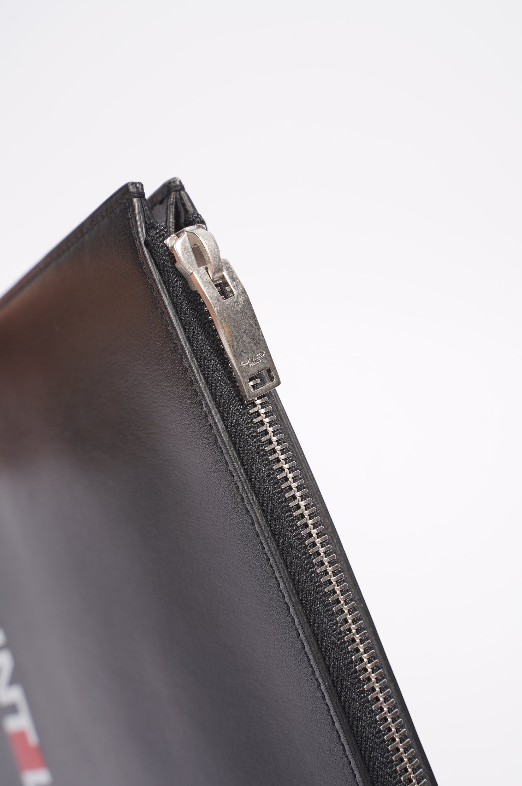 Saint Laurent Womens Zip Pouch Black Leather