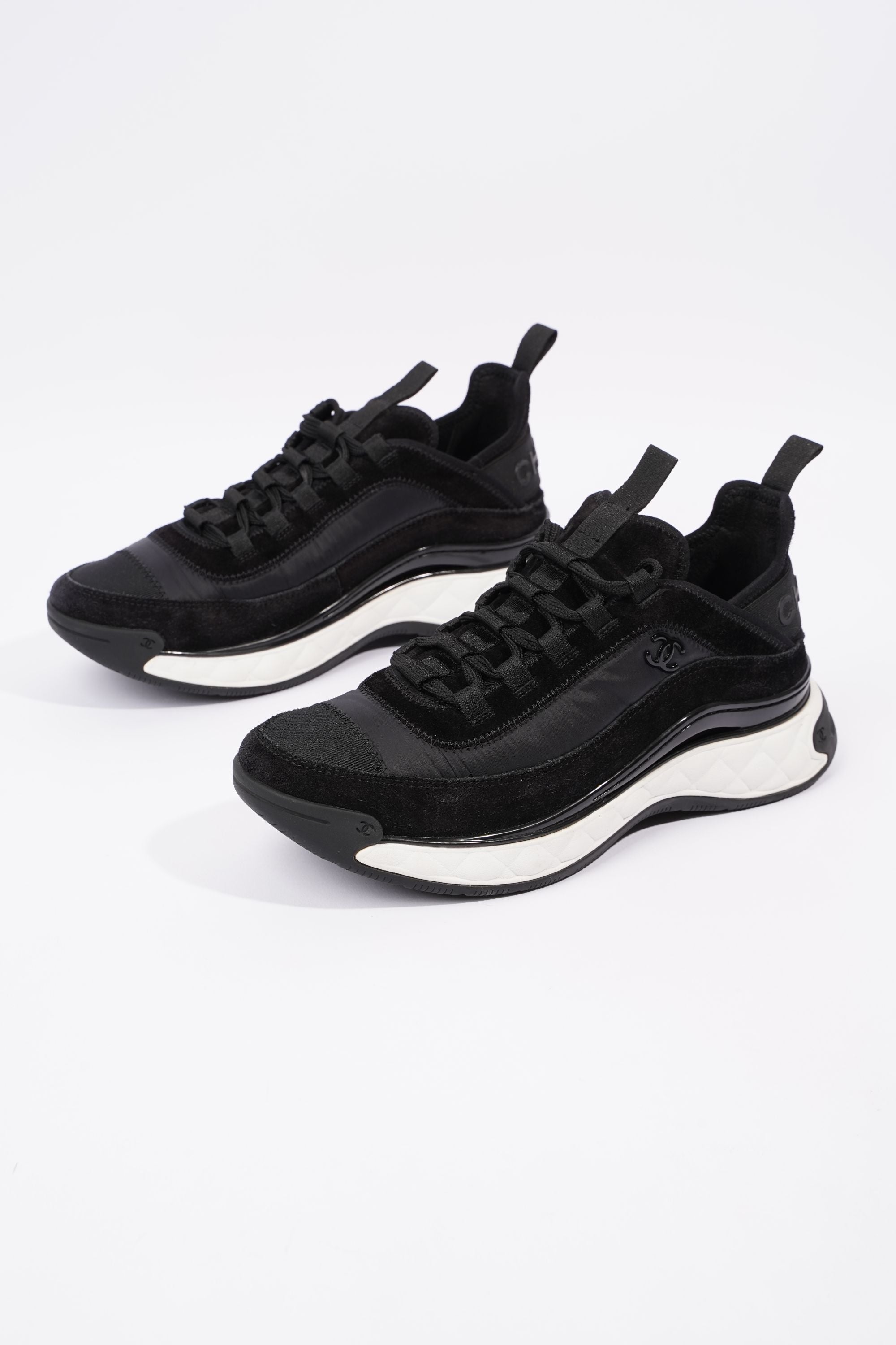 Chanel Womens CC Logo Black / White EU 39 / UK 6
