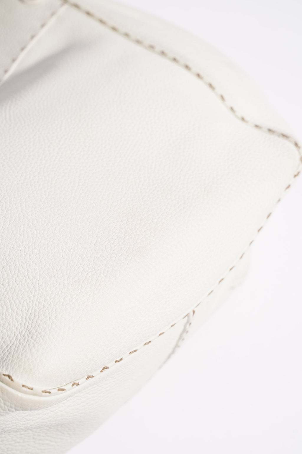 Fendi Womens Selleria Bucket Bag White