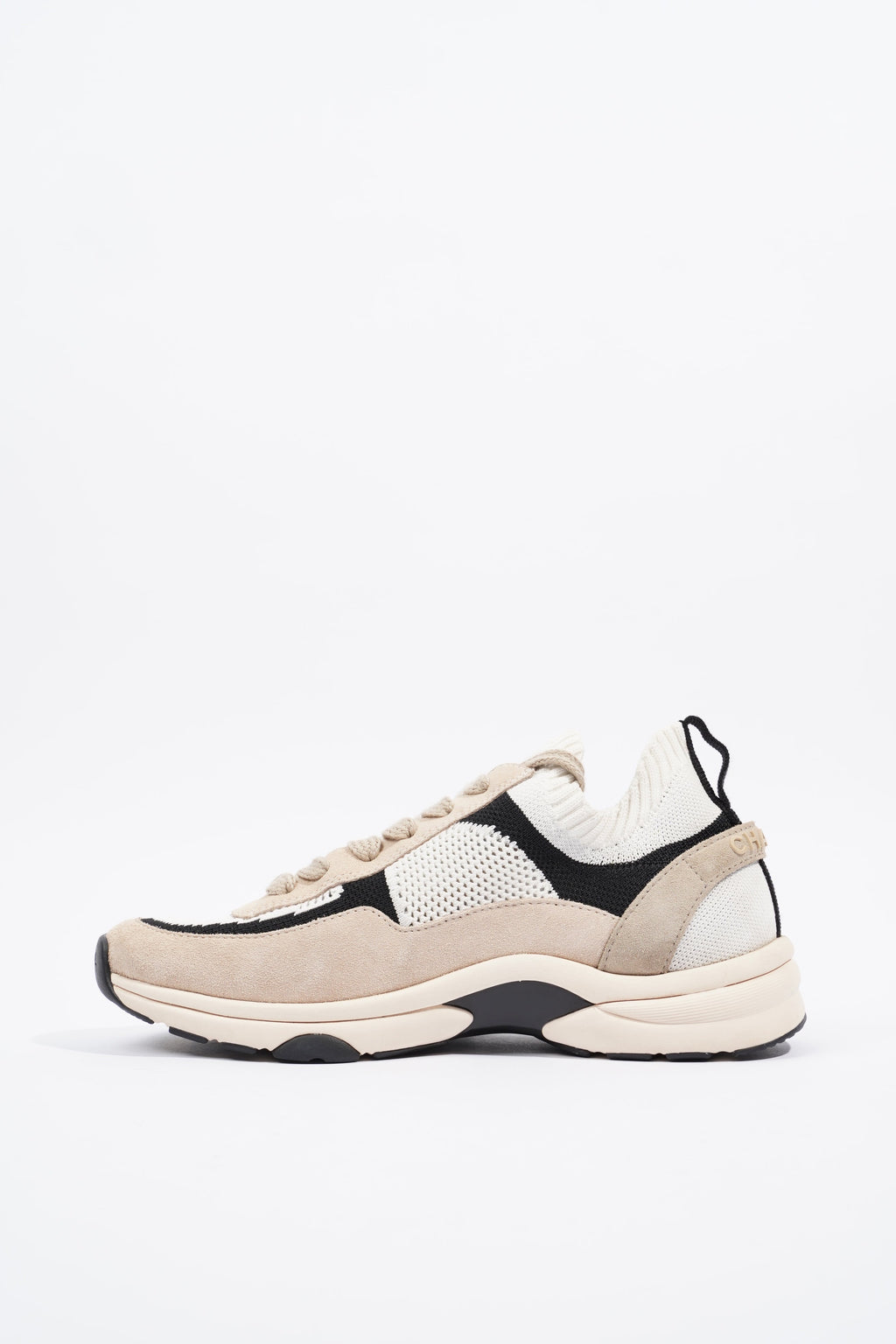 Chanel Womens CC Logo Knit Runners Beige / White / Black EU 38.5 / UK 5.5