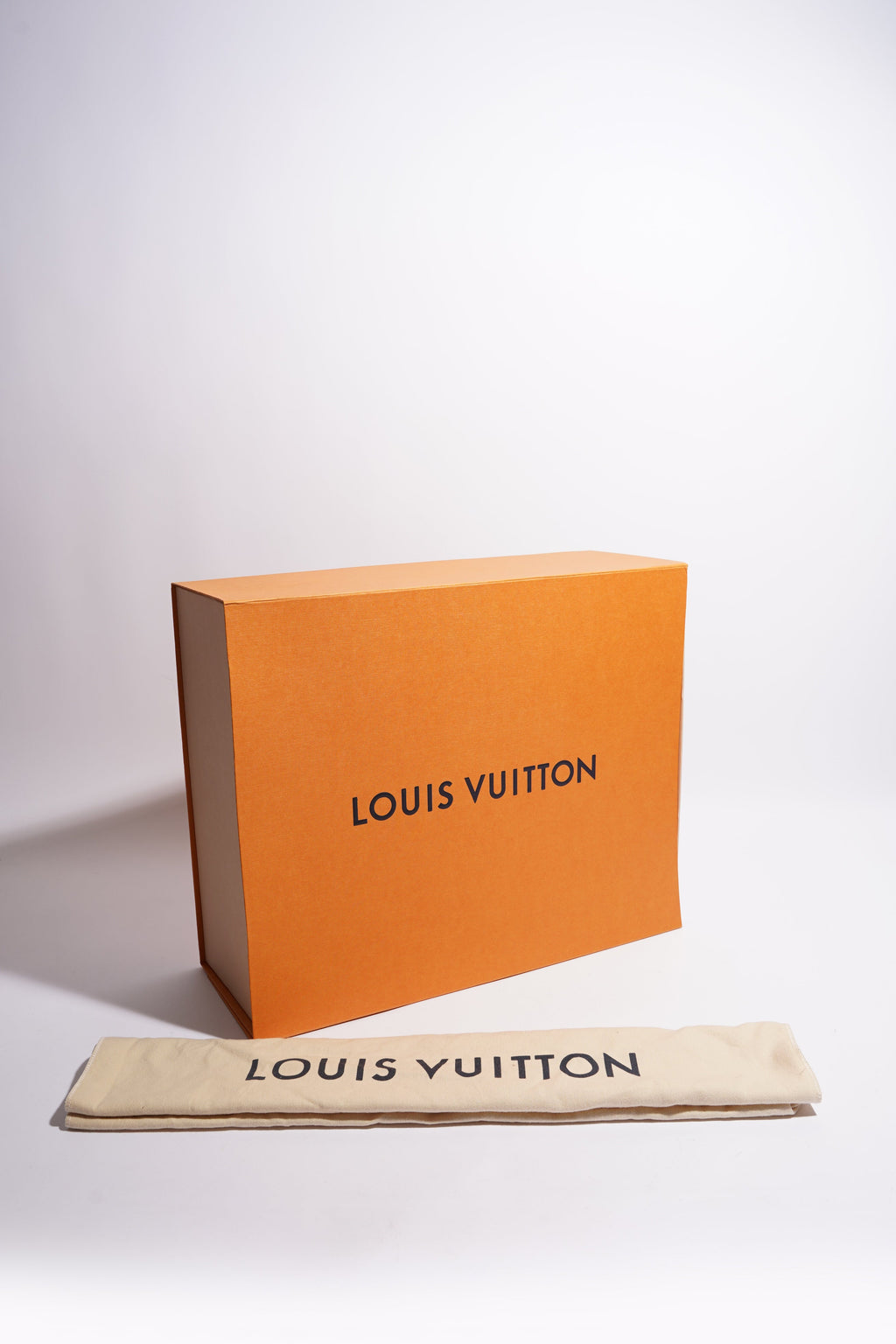 Louis Vuitton Womens Neo Noe Monogram Red