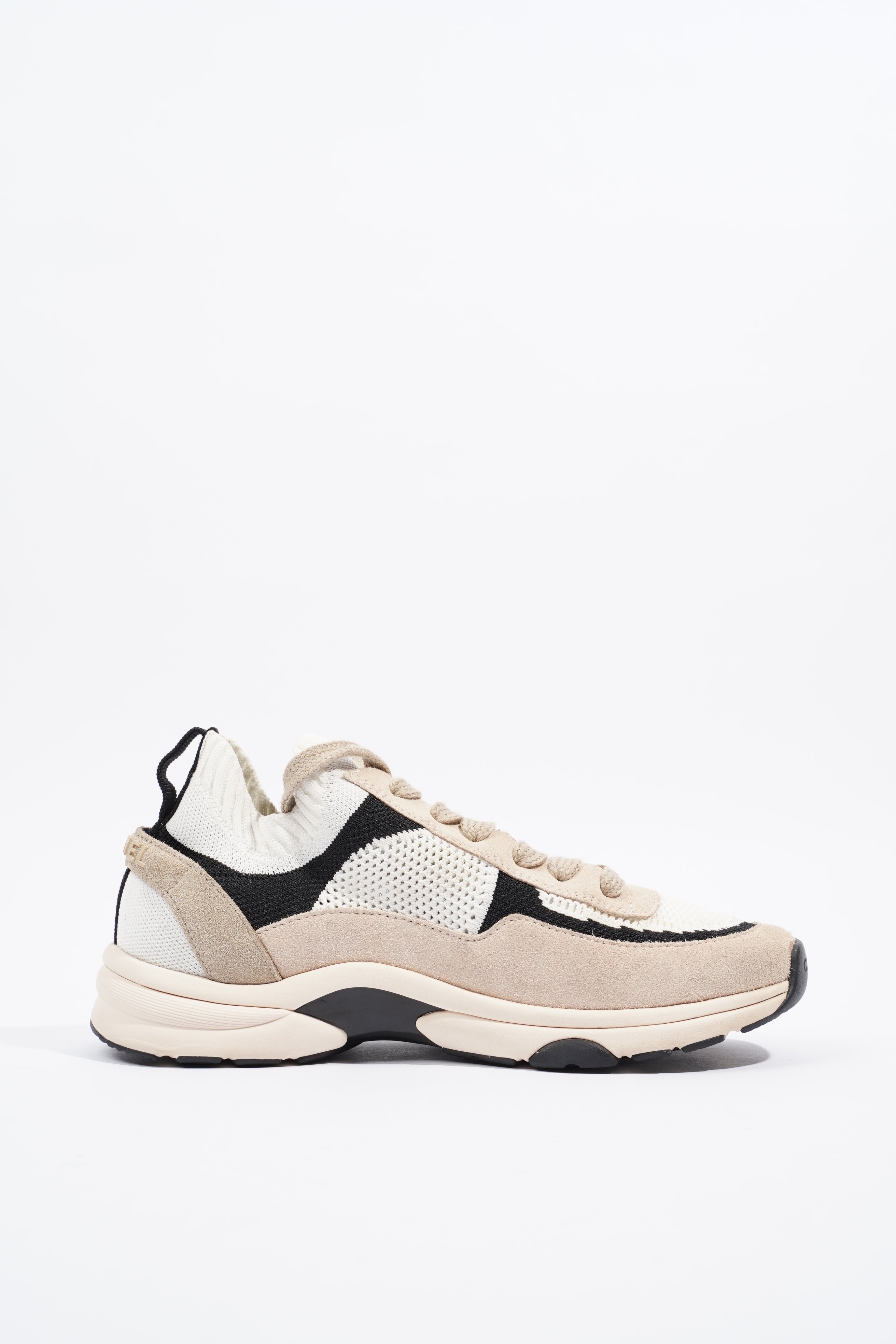 Chanel Womens CC Logo Knit Runners Beige / White / Black EU 38.5 / UK 5.5