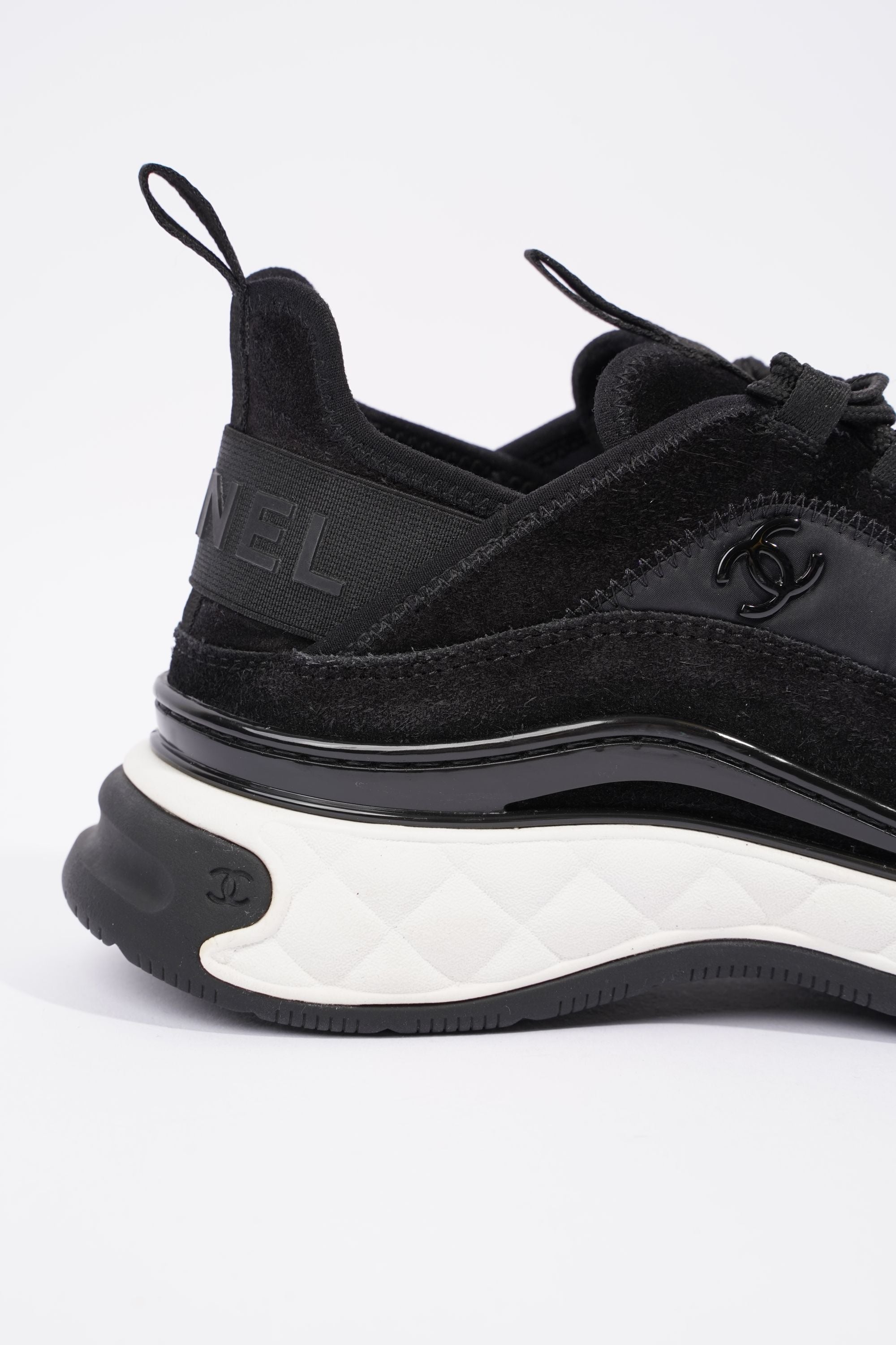 Chanel Womens CC Logo Black / White EU 39 / UK 6