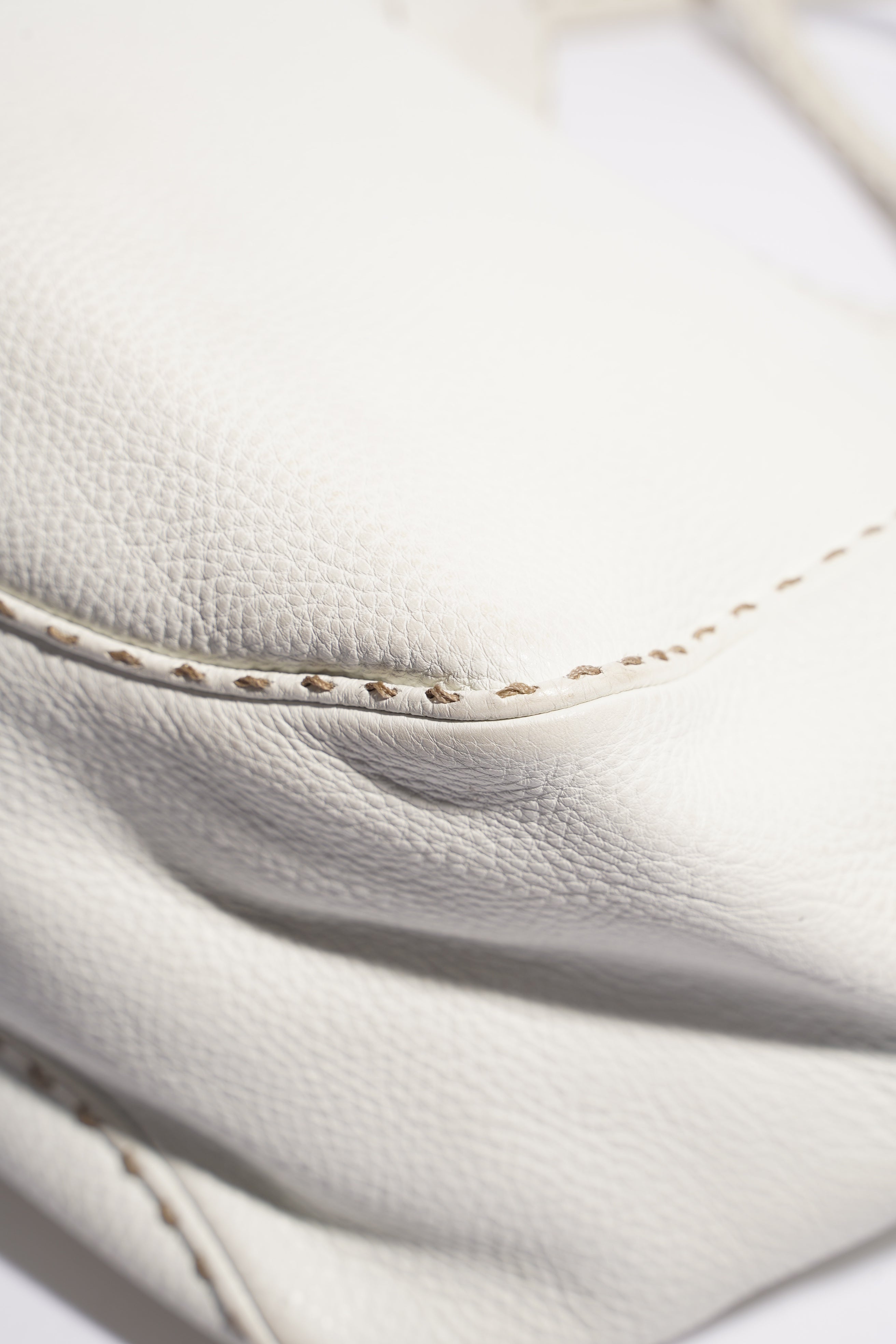 Fendi Womens Selleria Bucket Bag White