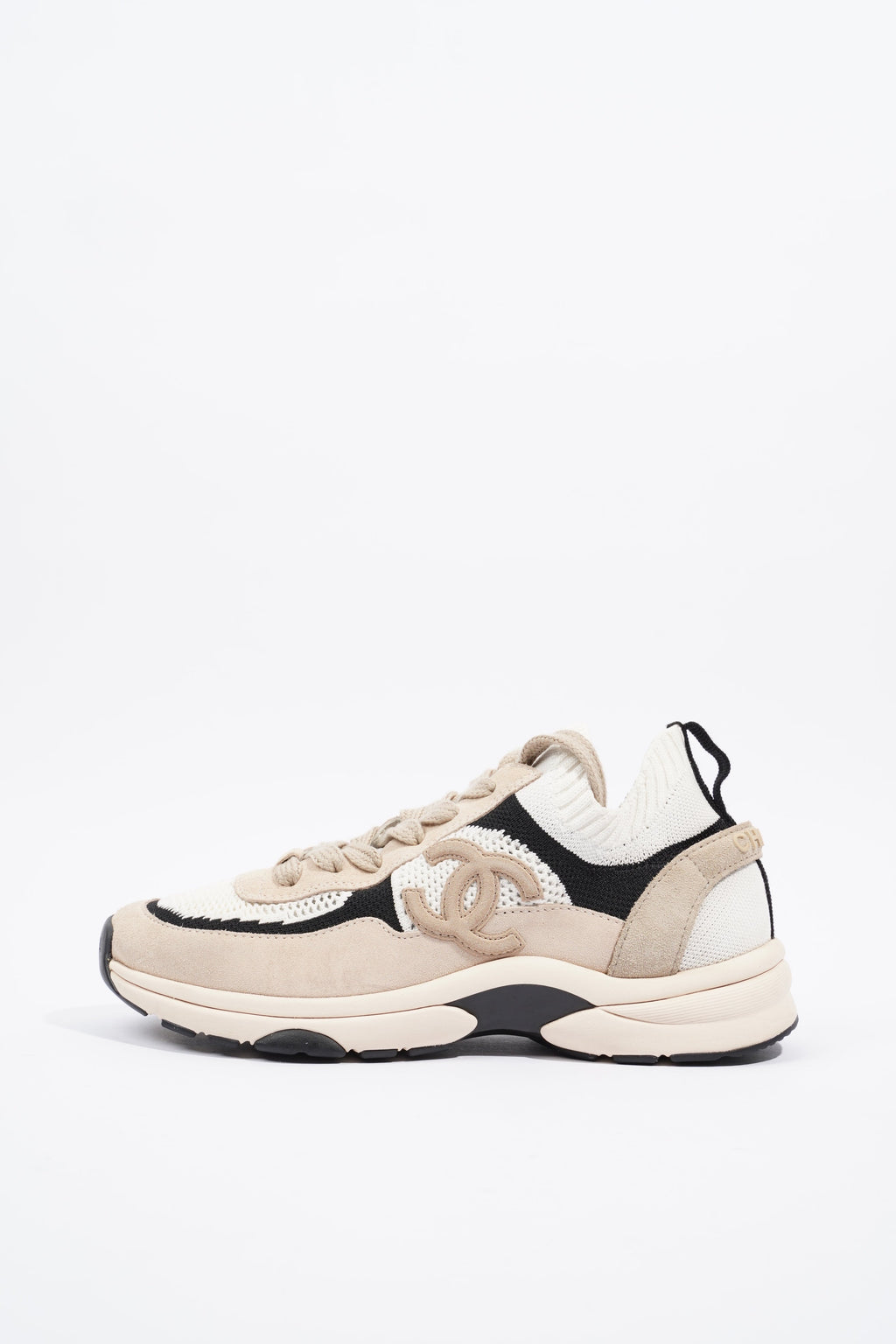 Chanel Womens CC Logo Knit Runners Beige / White / Black EU 38.5 / UK 5.5