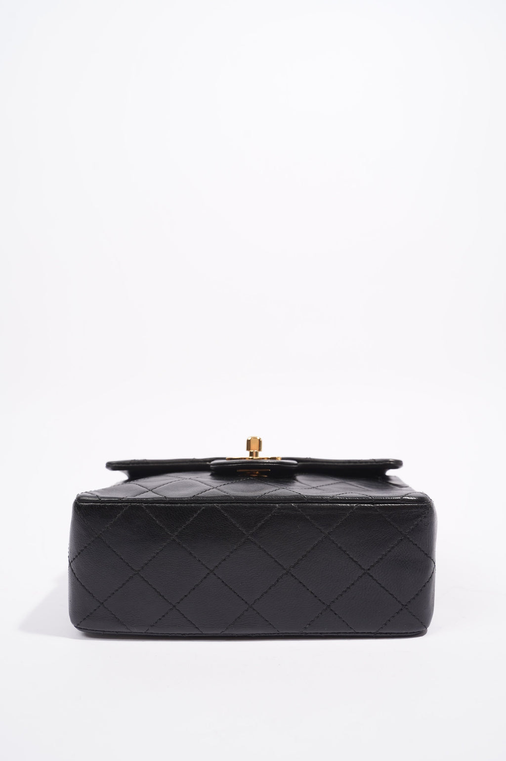 Chanel Womens Vintage Lambskin Square Flap Bag Black / Gold Mini