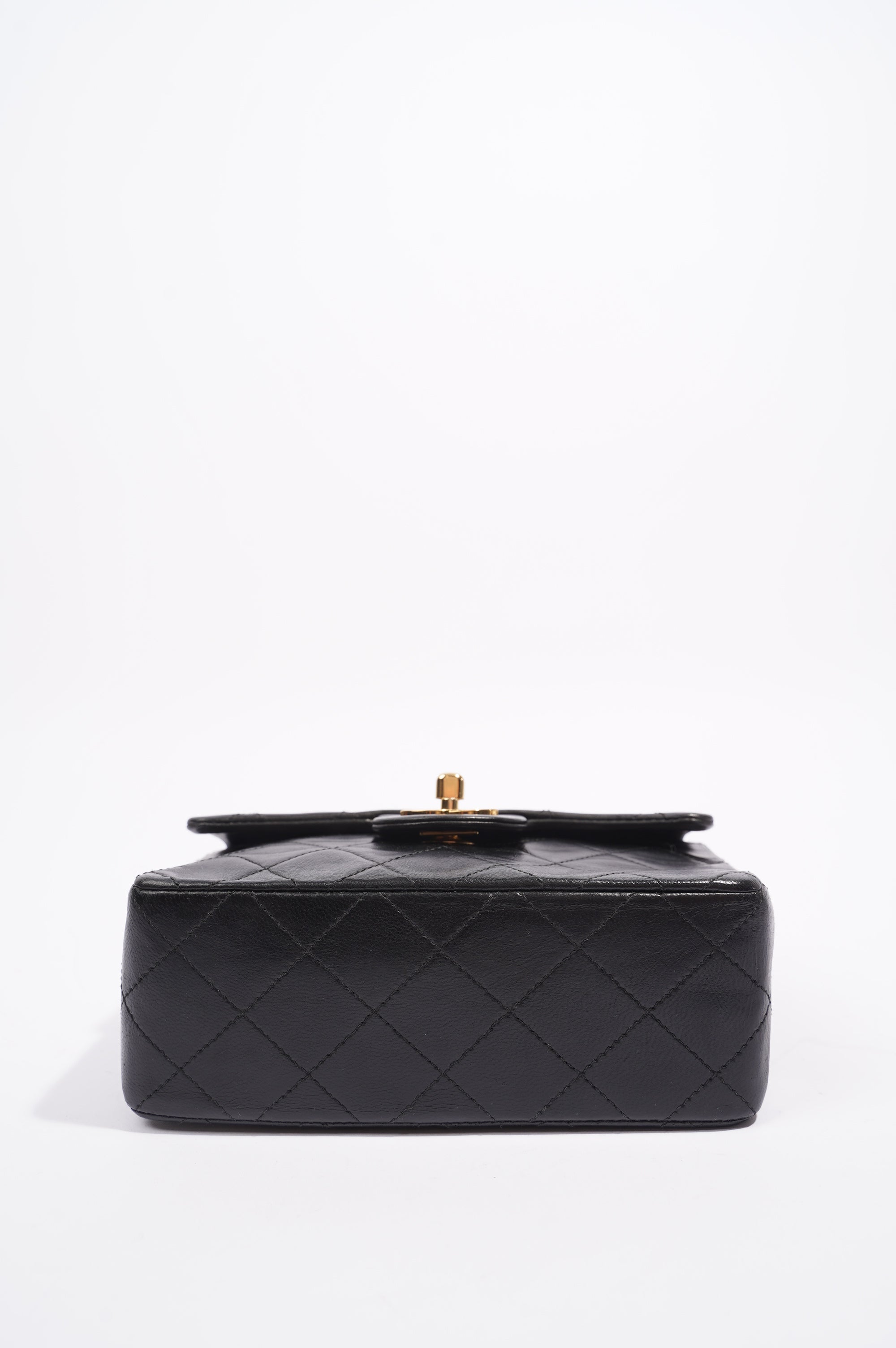 Chanel Womens Vintage Lambskin Square Flap Bag Black / Gold Mini