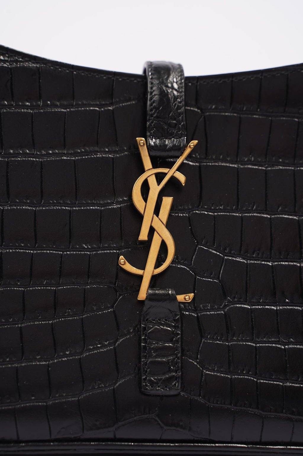 Saint Laurent Womens Le 5 A 7 Bag Black Croc