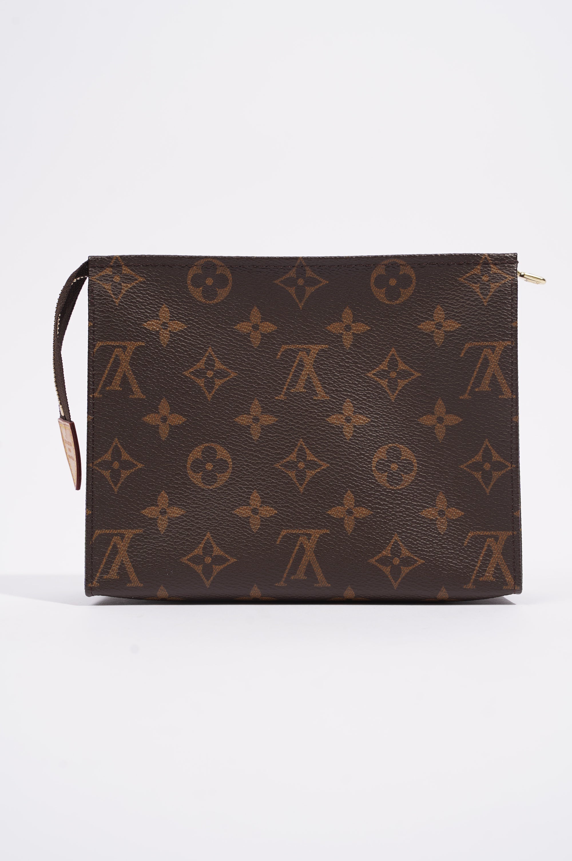 Louis Vuitton Womens Toiletry Monogram 19