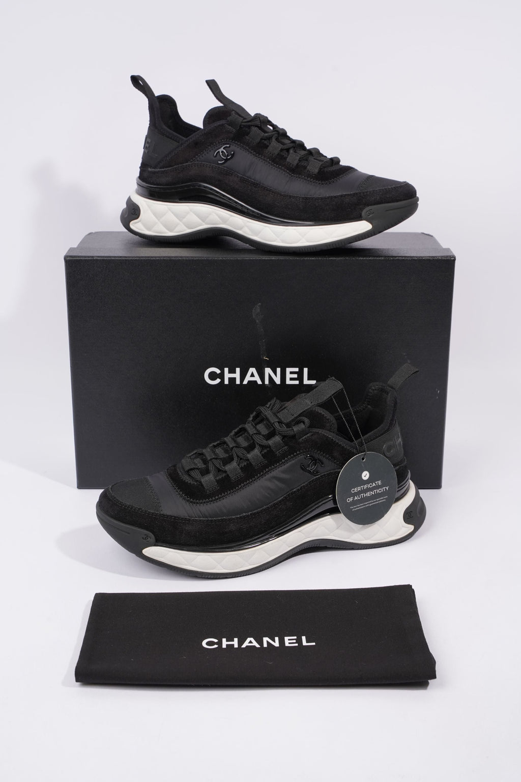Chanel Womens CC Logo Black / White EU 39 / UK 6