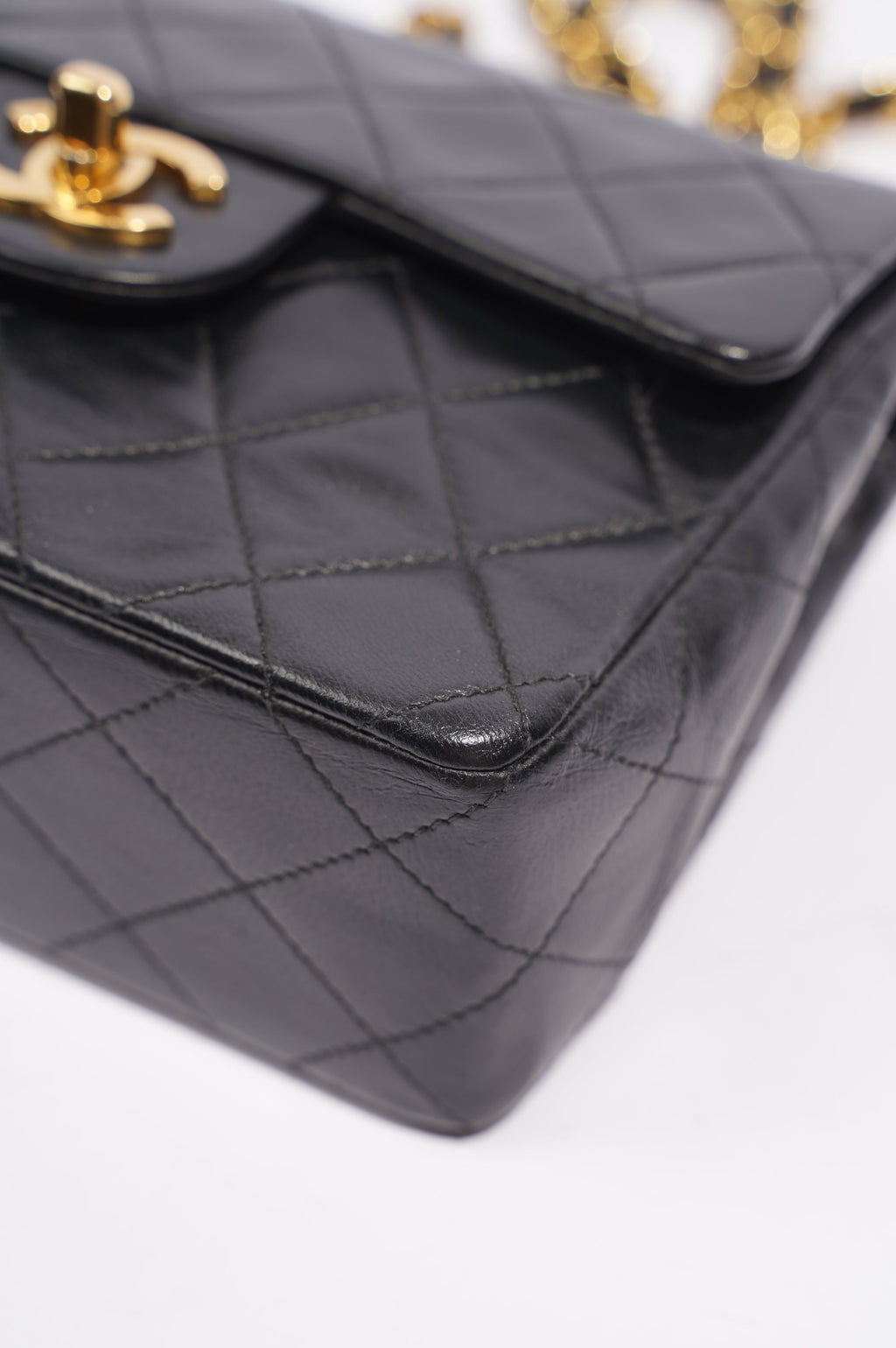 Chanel Womens Vintage Lambskin Square Flap Bag Black / Gold Mini