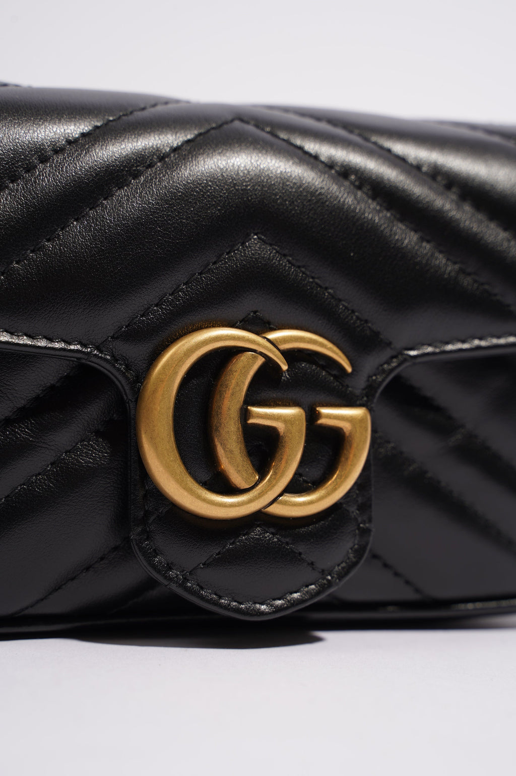 Gucci Womens Marmont Flap Black / Gold Super Mini