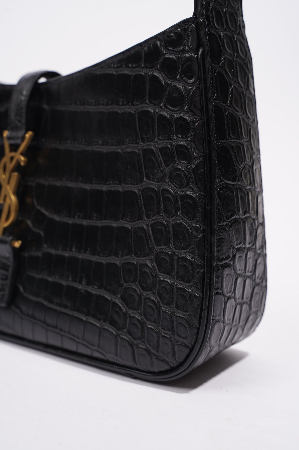 Saint Laurent Womens Le 5 A 7 Bag Black Croc