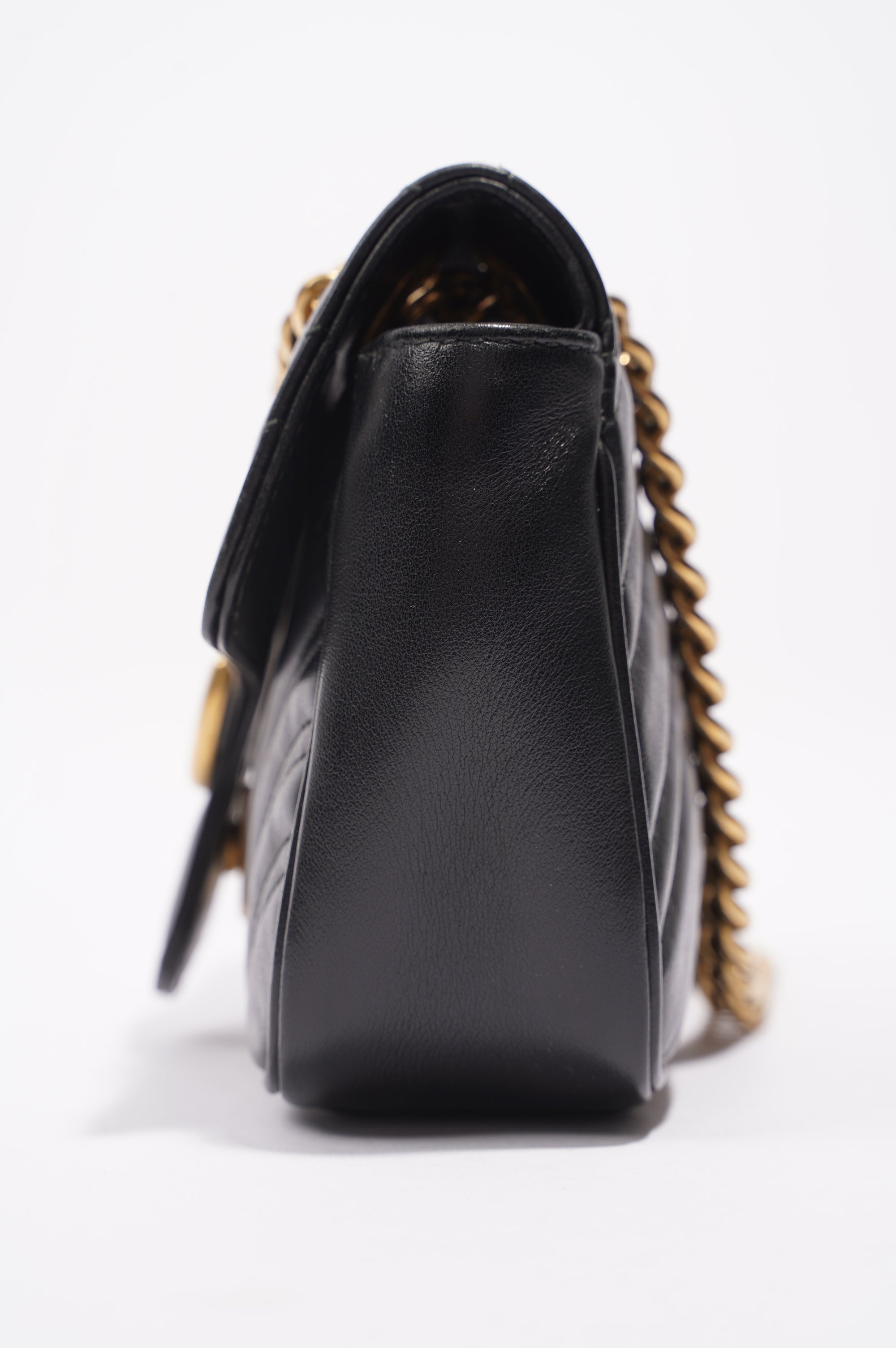 Gucci Womens Marmont Flap Black Leather Mini