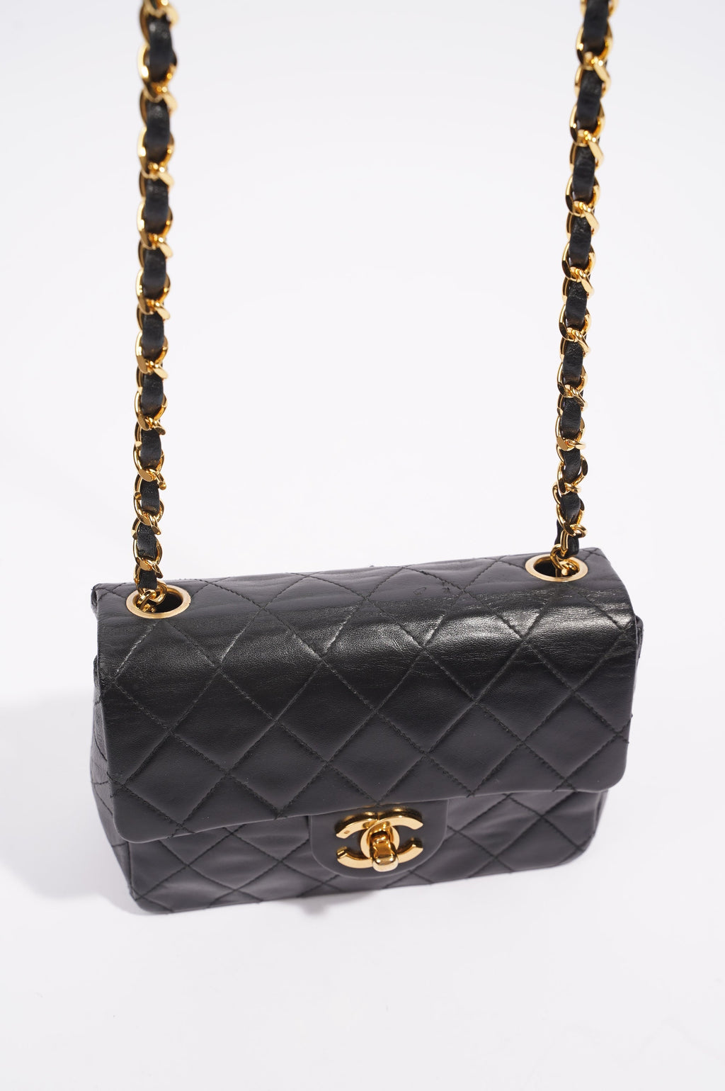 Chanel Womens Vintage Lambskin Square Flap Bag Black / Gold Mini