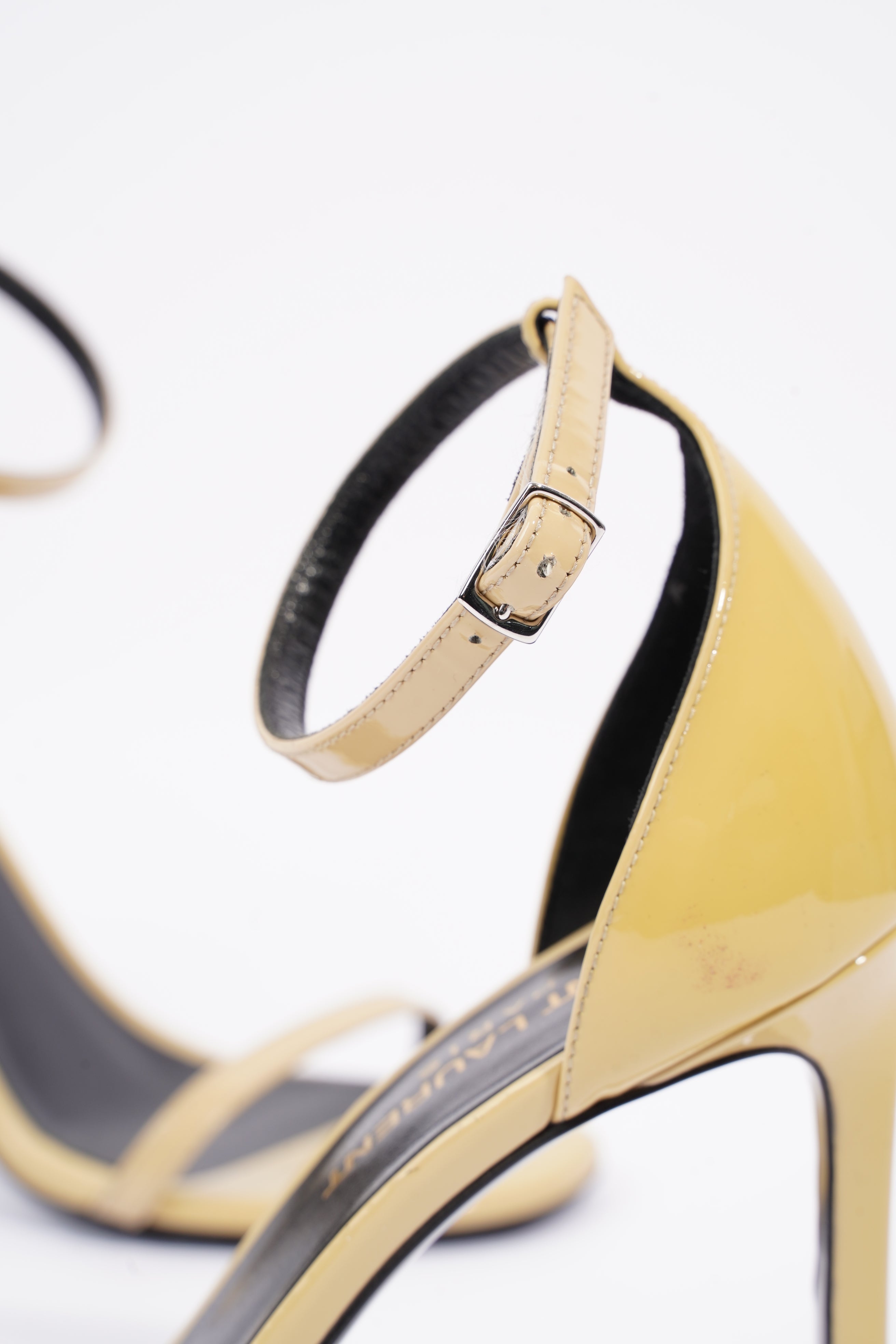 Saint Laurent Jane 105 Patent Mustard EU 35 / UK 2