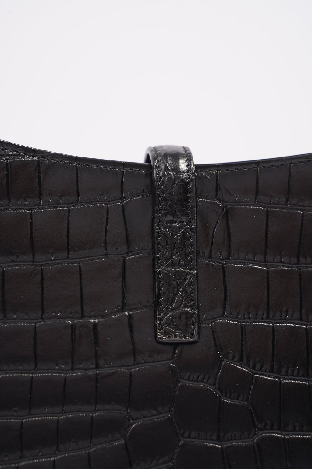 Saint Laurent Womens Le 5 A 7 Bag Black Croc