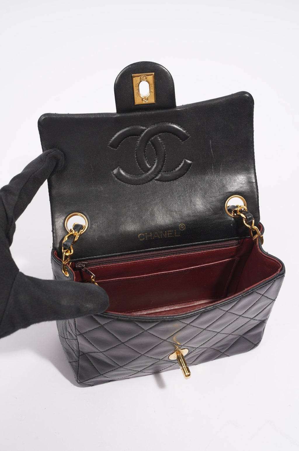 Chanel Womens Vintage Lambskin Square Flap Bag Black / Gold Mini