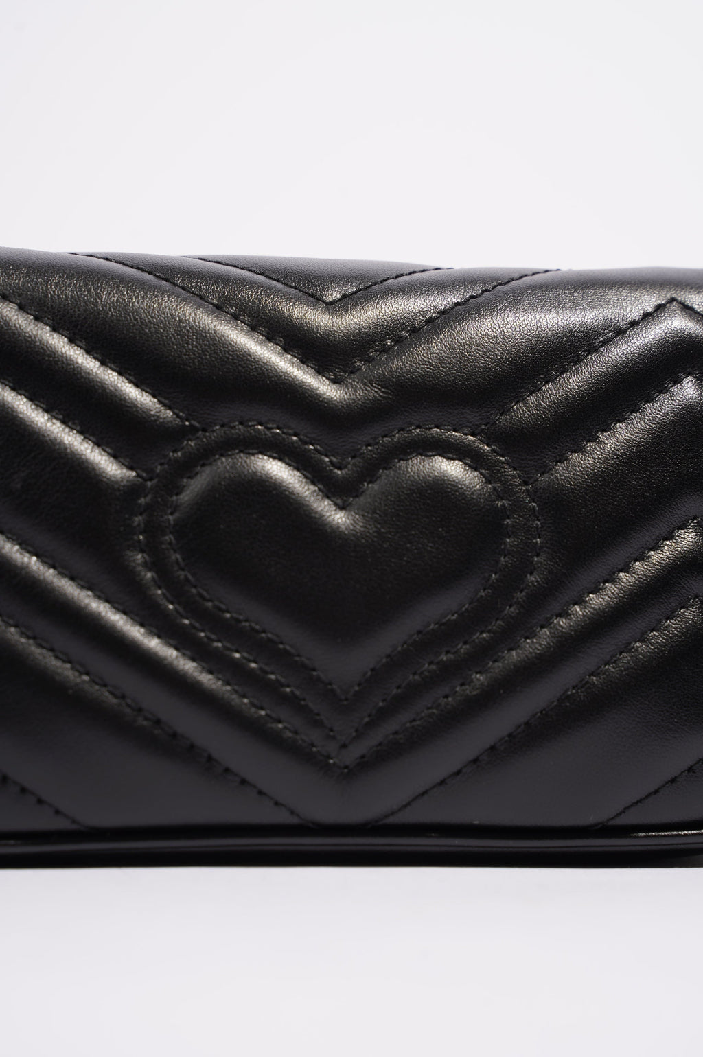 Gucci Womens Marmont Flap Black / Gold Super Mini