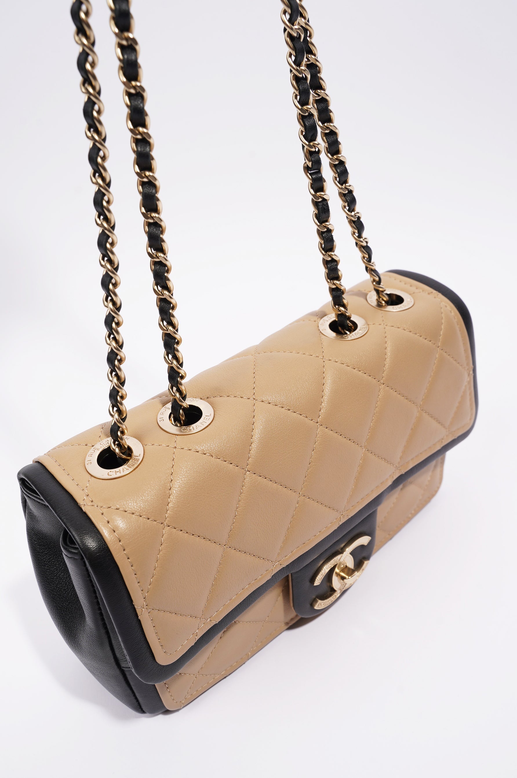 Chanel Womens Graphic Flap Bag Beige / Black Leather Small