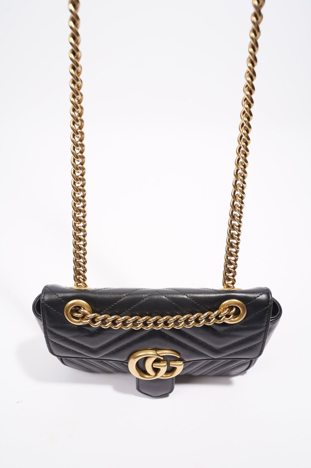 Gucci Womens Marmont Flap Black Leather Mini