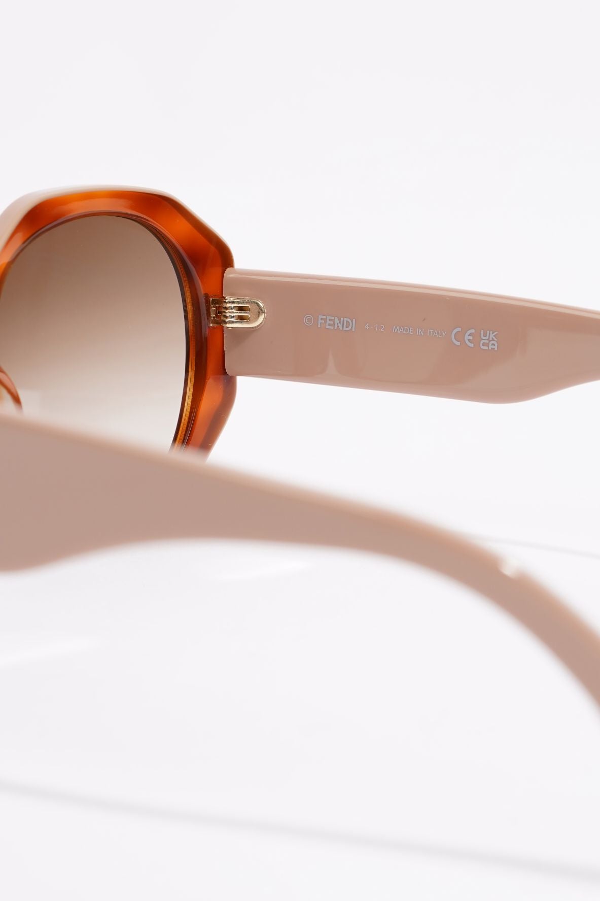 Fendi Womens Round Sunglasses Brown / Nude 145