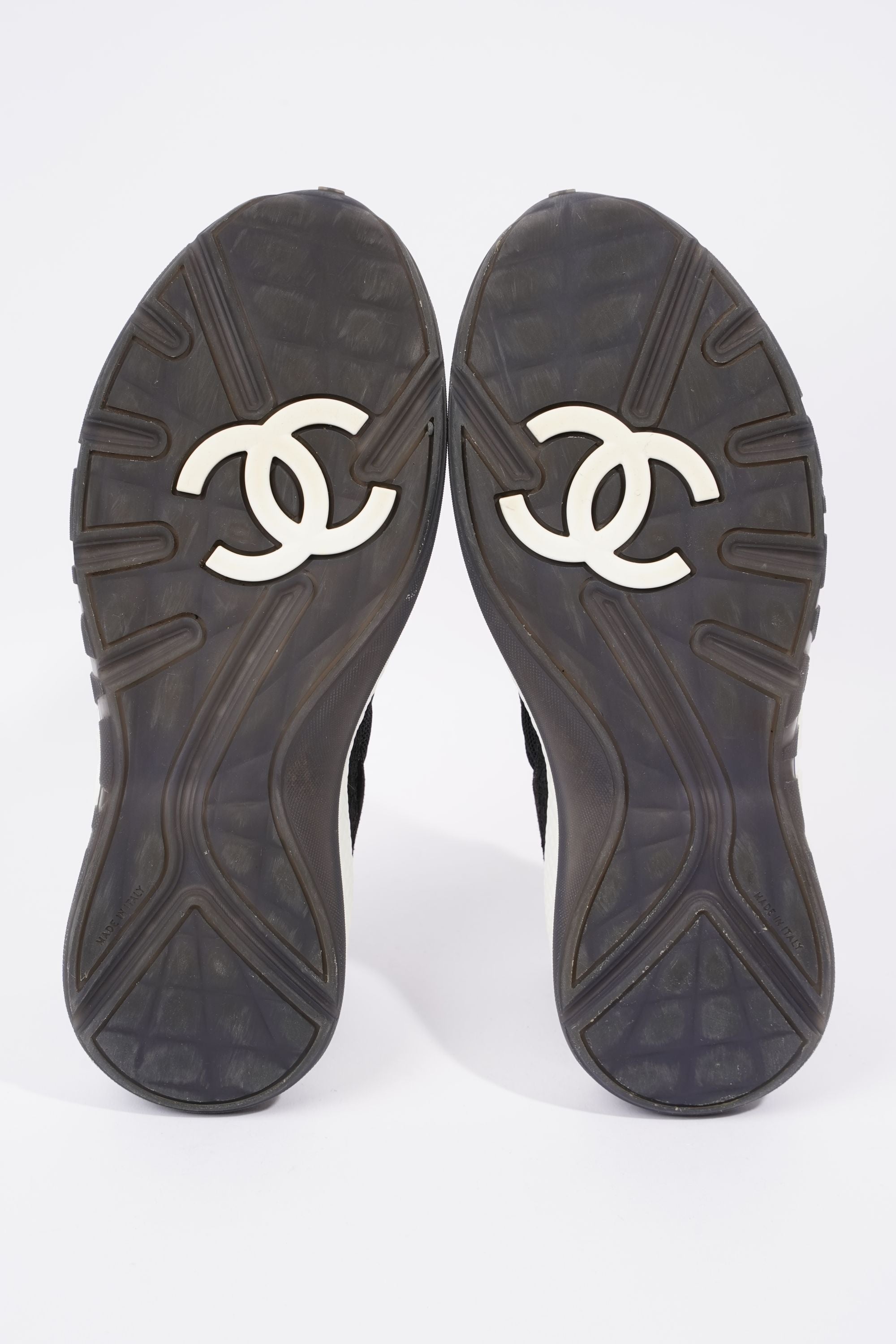 Chanel CC Logo Runners Black / White EU 40.5 / UK 7.5
