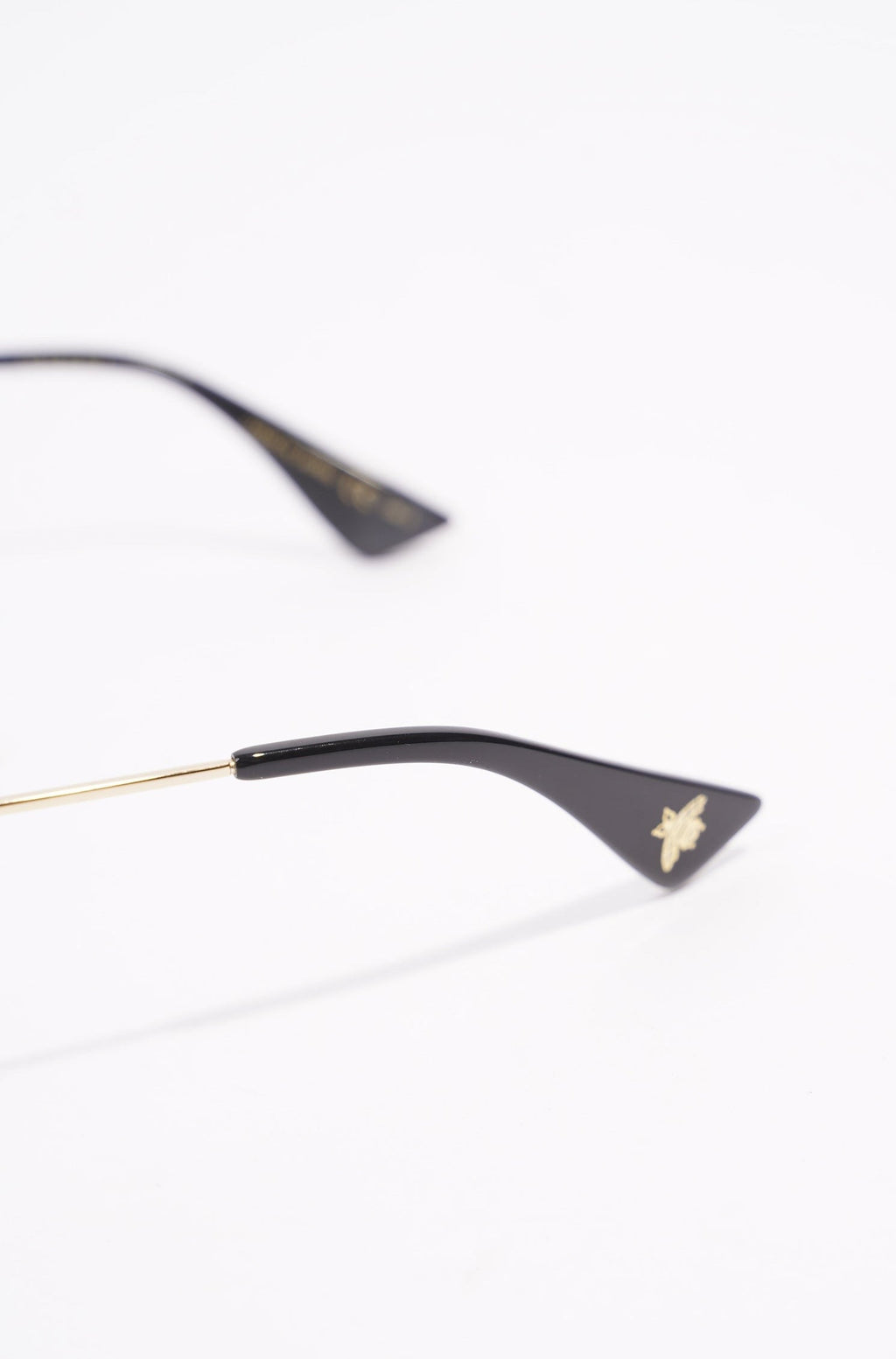 Gucci Womens GG0061S Sunglasses Black / Gold 140