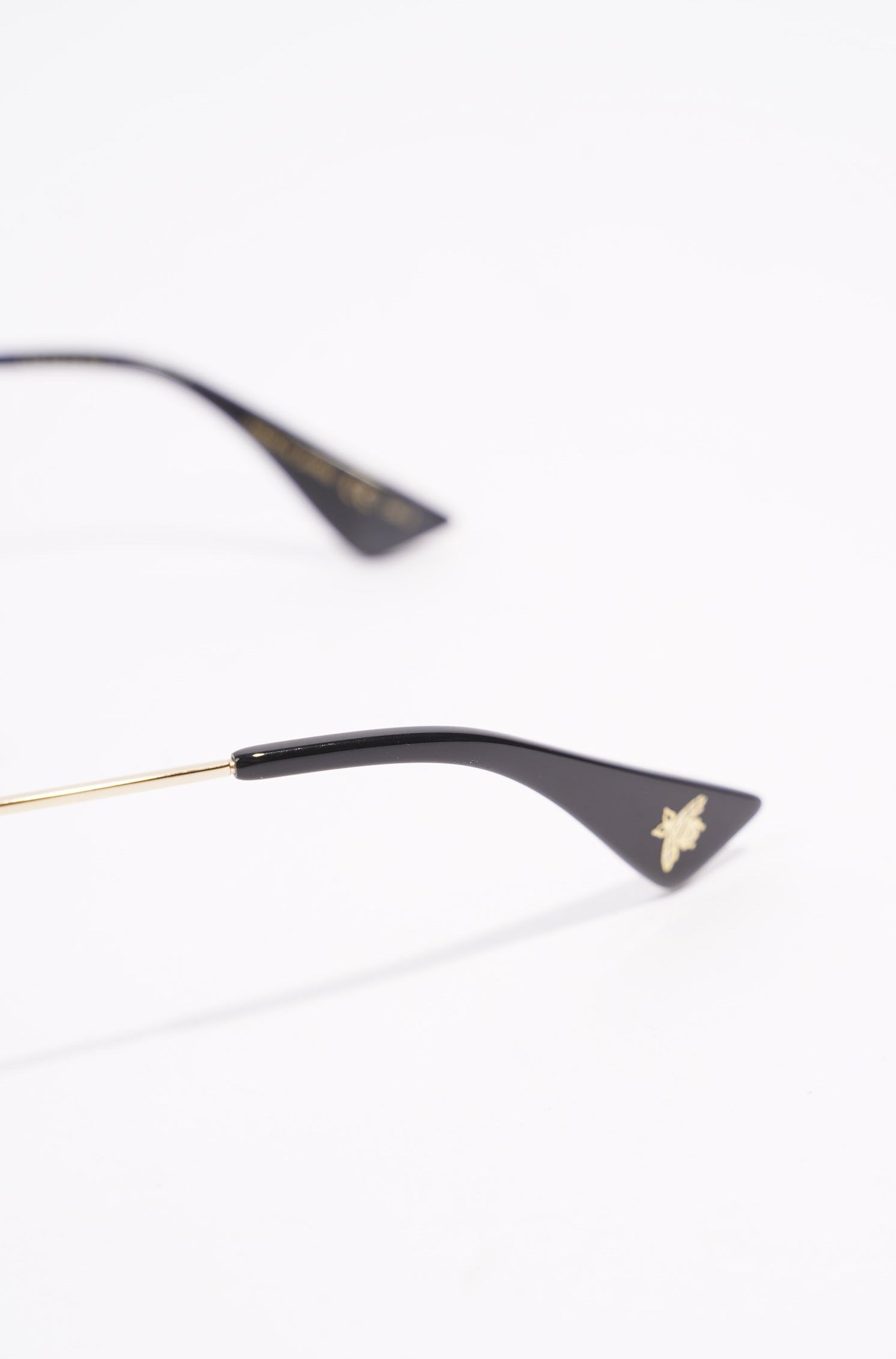 Gucci Womens GG0061S Sunglasses Black / Gold 140