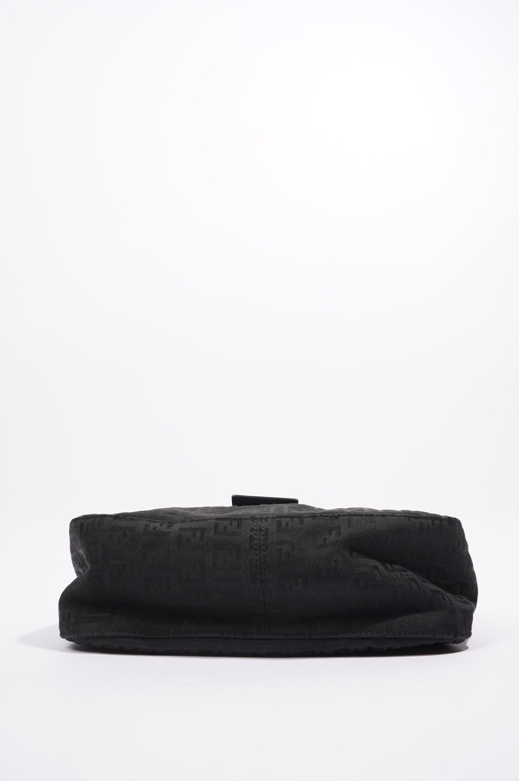 Fendi Womens Baguette Bag Black Small