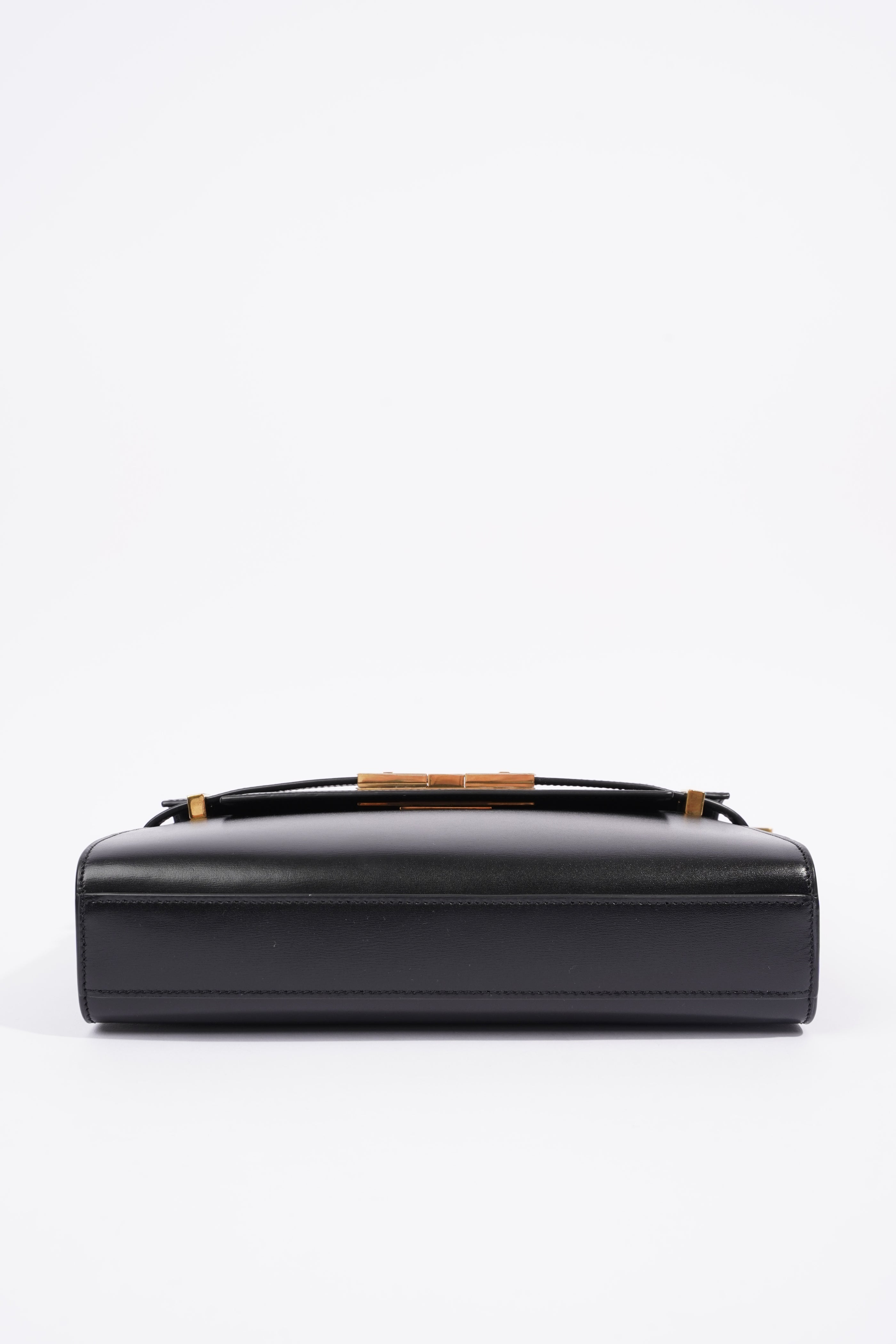Saint Laurent Manhattan Shoulder Bag Black Leather Small