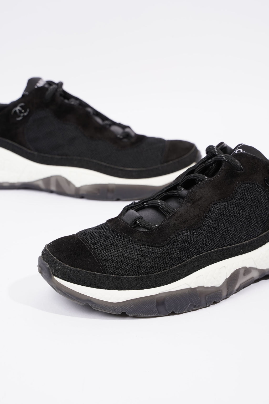 Chanel CC Logo Runners Black / White EU 40.5 / UK 7.5