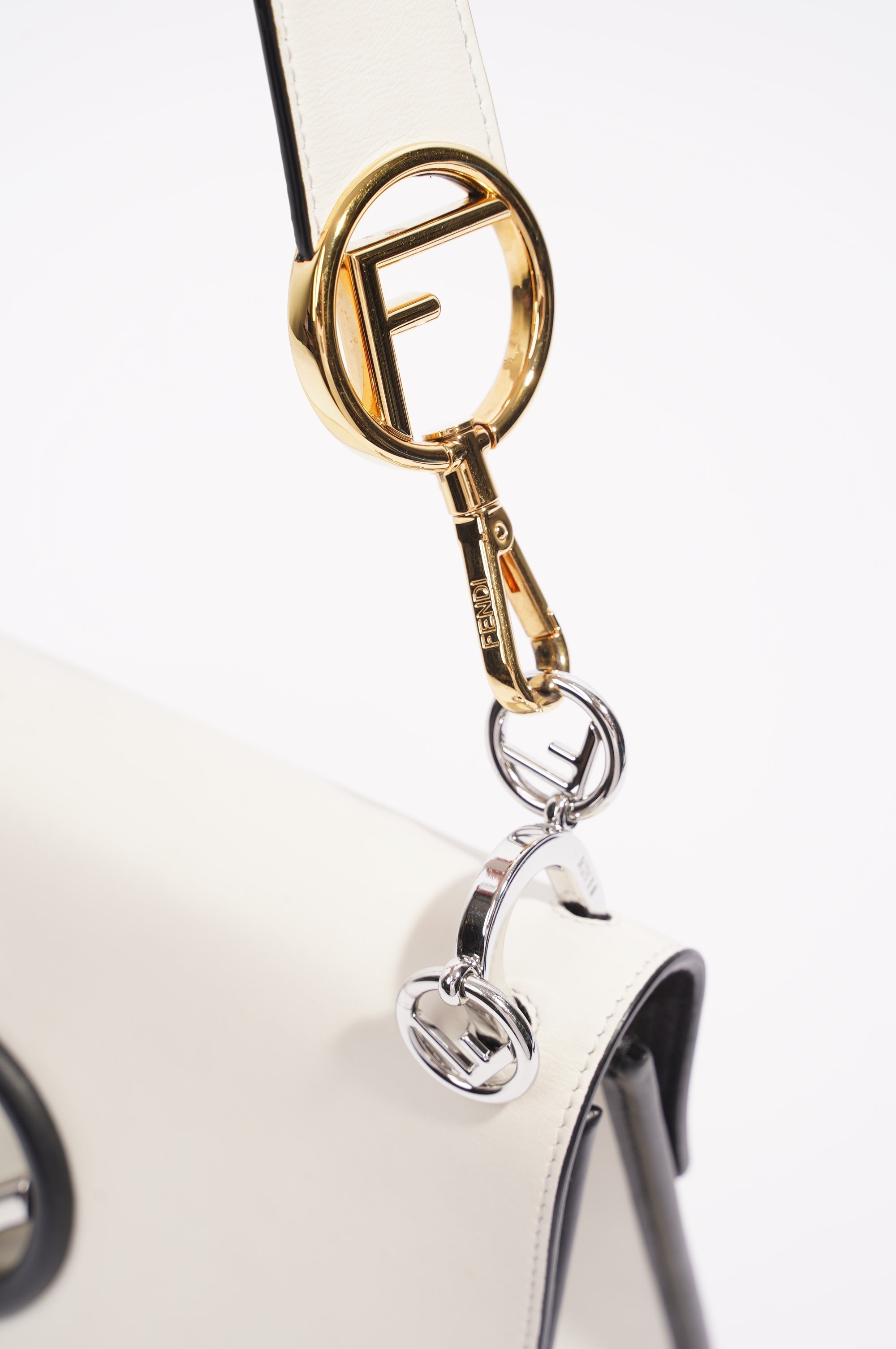 Fendi Womens Kan I F White / Black