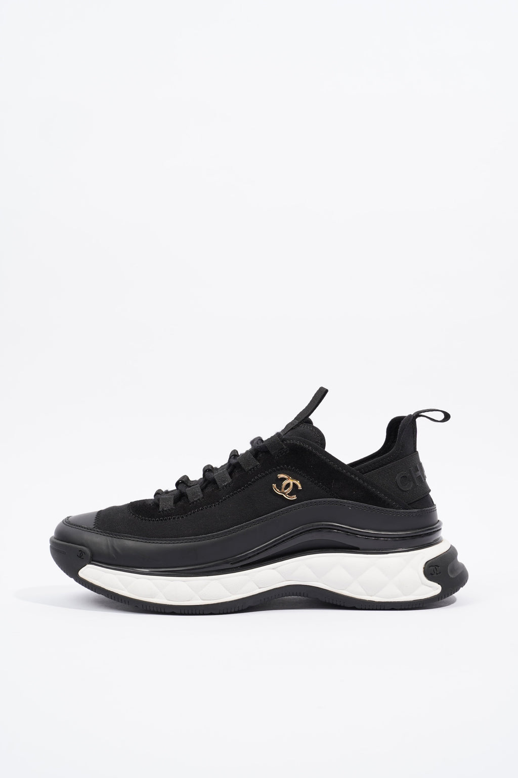 Chanel CC Logo Black / White EU 40 / UK 7