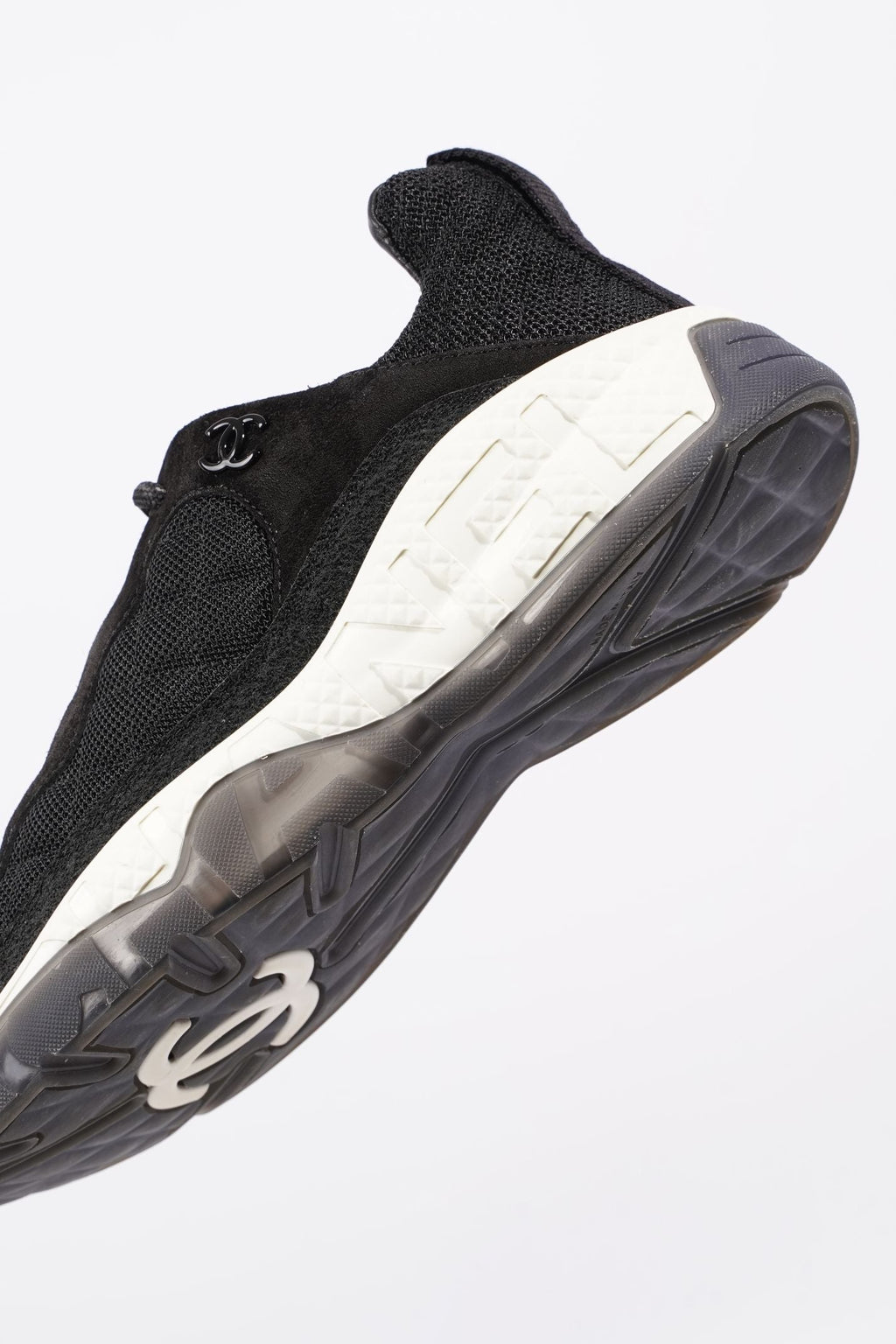 Chanel CC Logo Runners Black / White EU 40.5 / UK 7.5