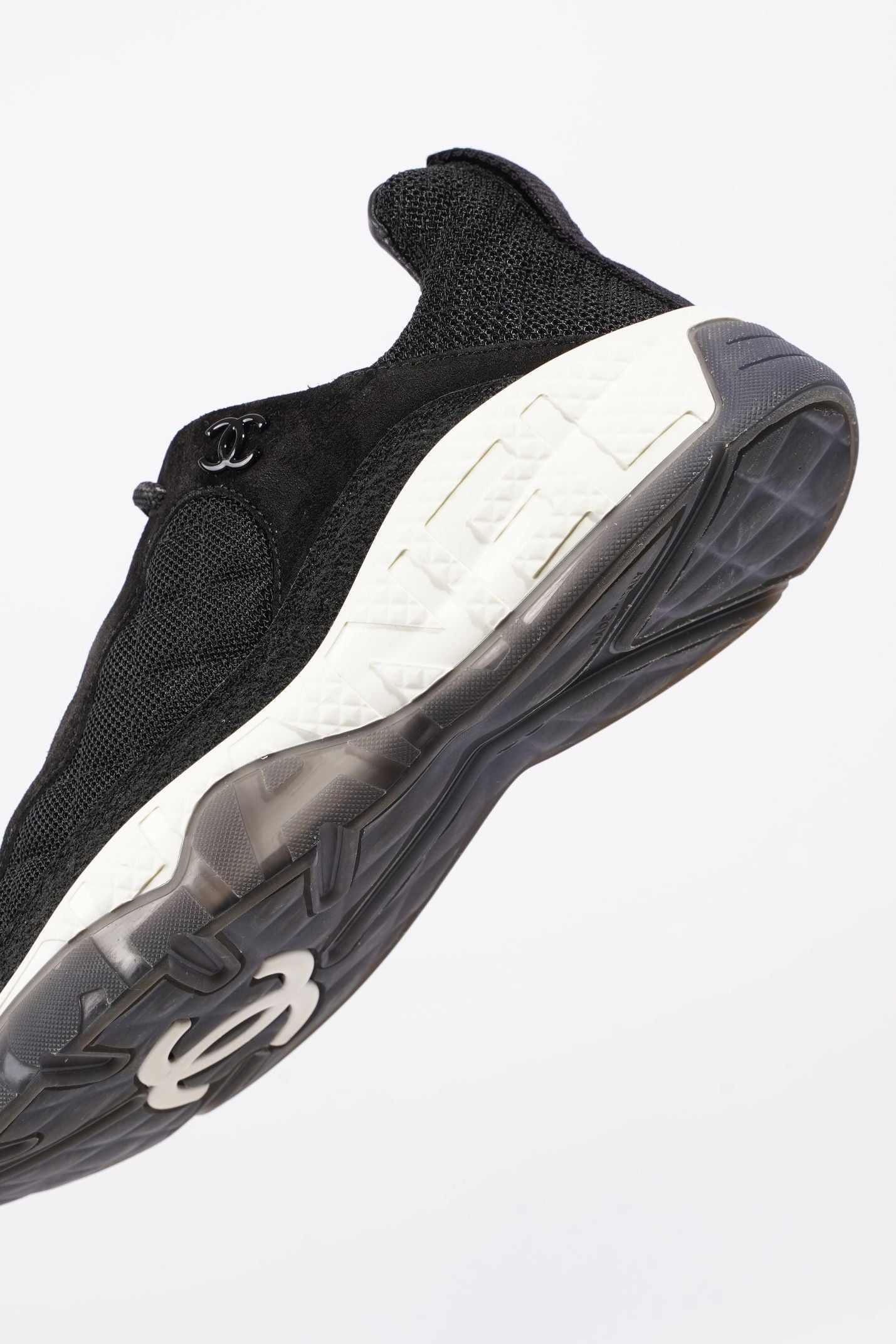 Chanel CC Logo Runners Black / White EU 40.5 / UK 7.5