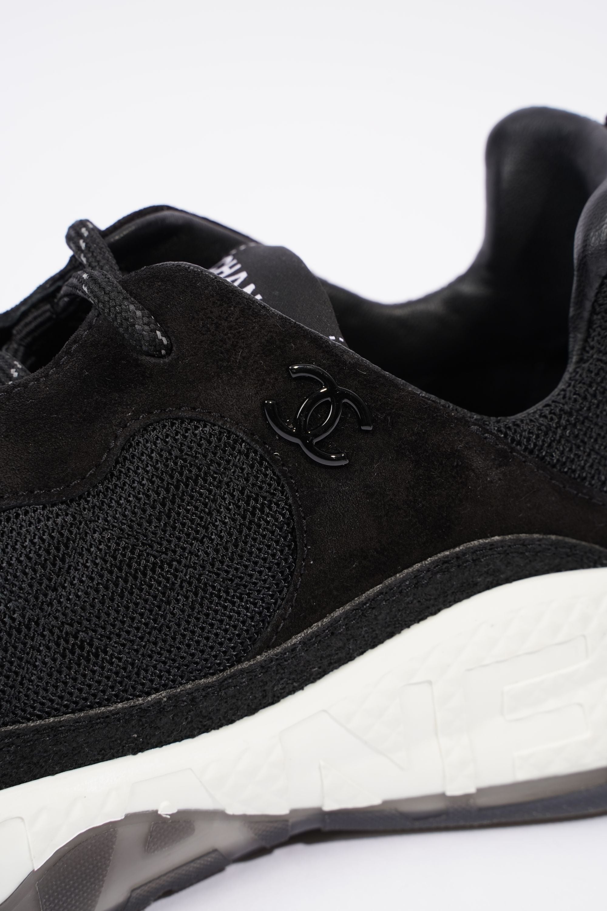 Chanel CC Logo Runners Black / White EU 40.5 / UK 7.5