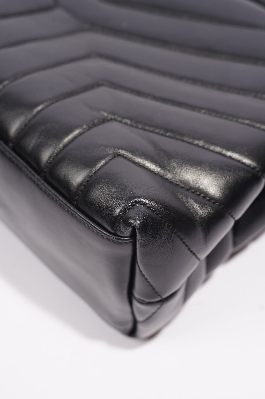 Saint Laurent Womens Lou Lou Black / Gold Medium