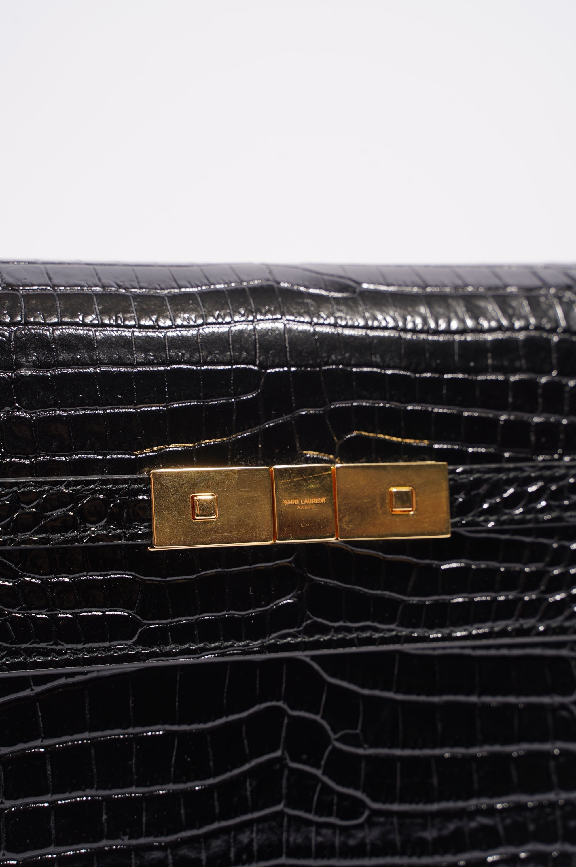 Saint Laurent Womens Manhattan Black Croc Medium