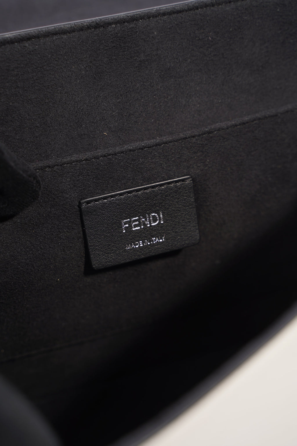Fendi Womens Kan I F White / Black