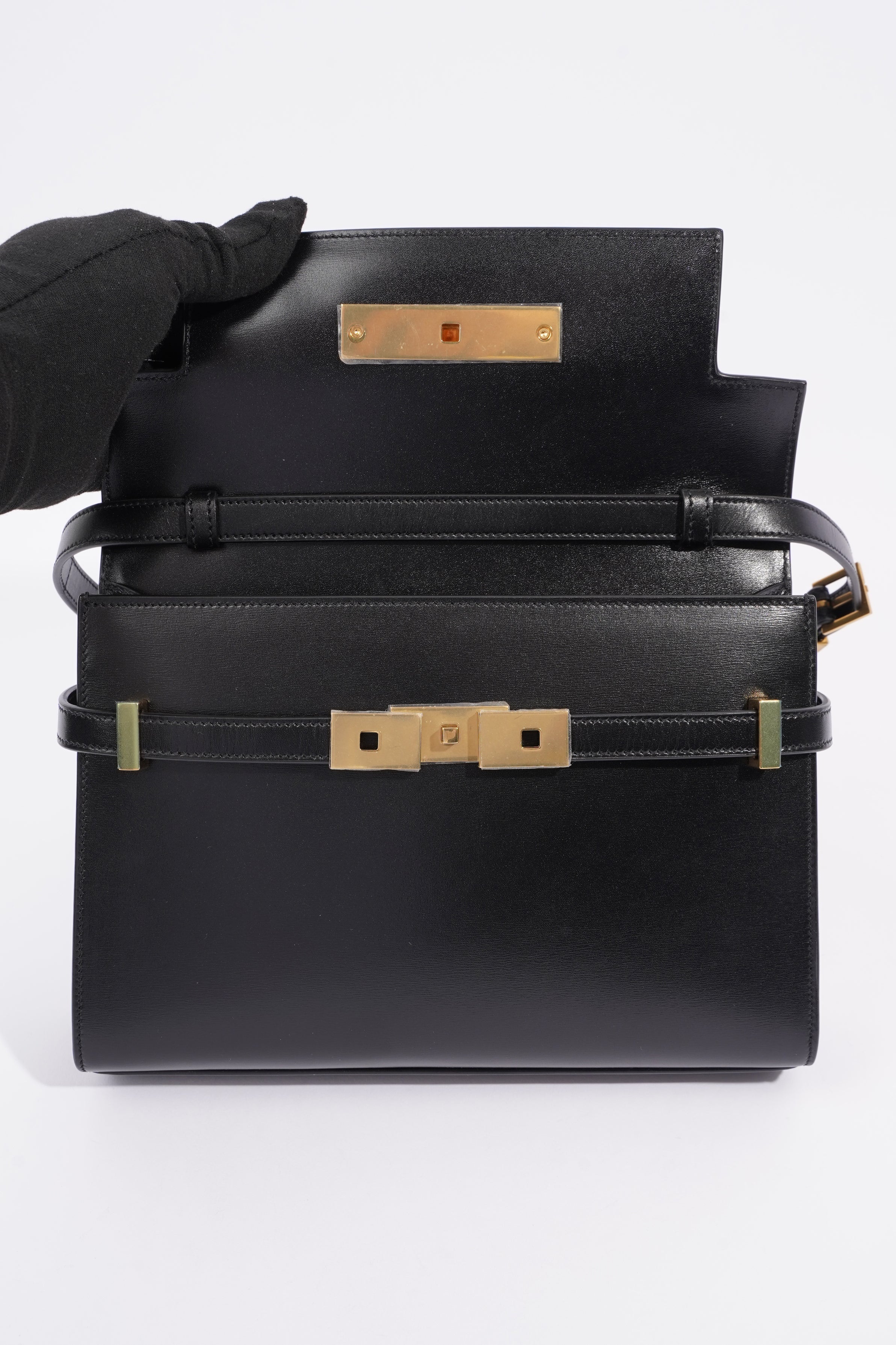 Saint Laurent Manhattan Shoulder Bag Black Leather Small