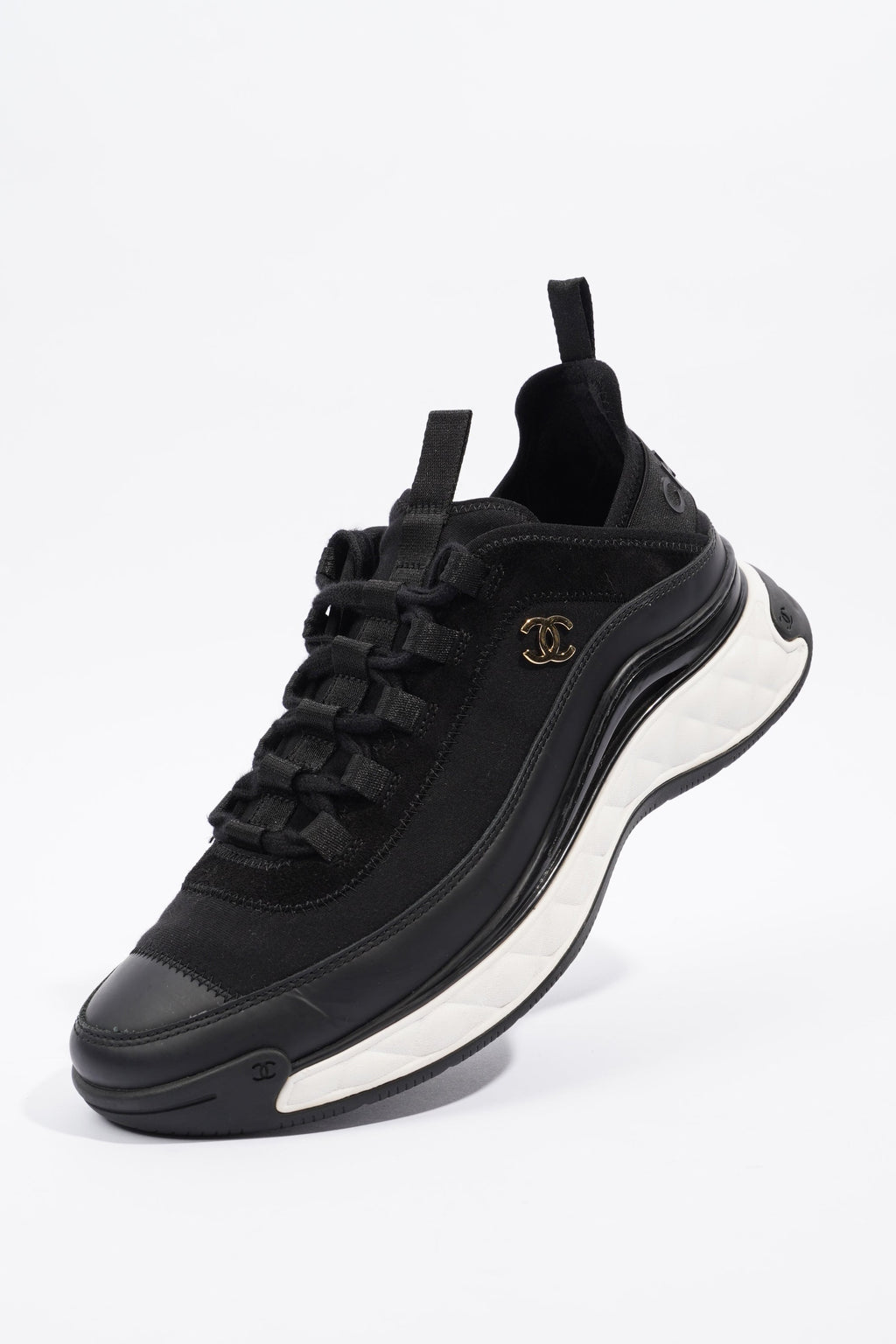 Chanel CC Logo Black / White EU 40 / UK 7