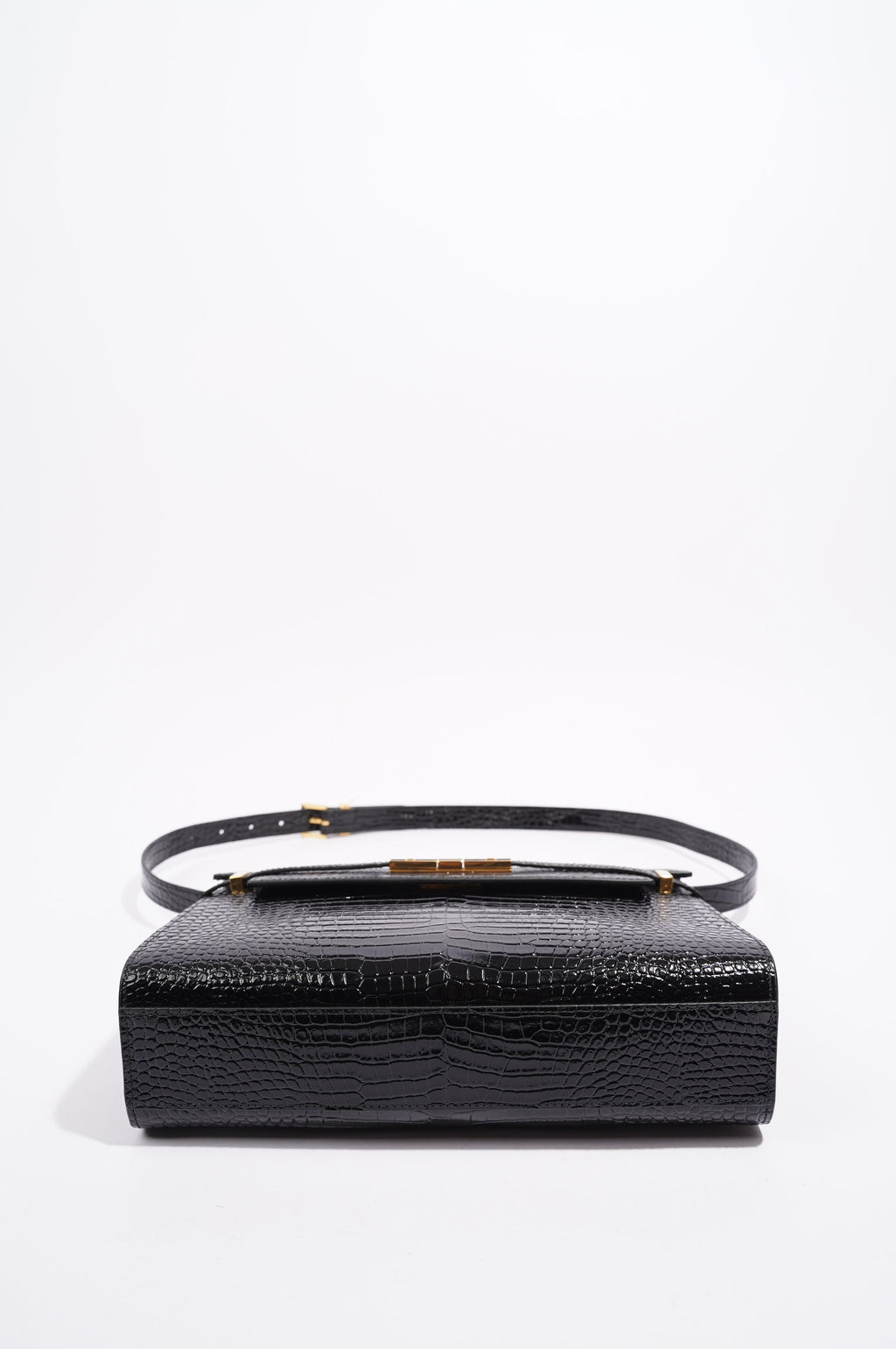 Saint Laurent Womens Manhattan Black Croc Medium