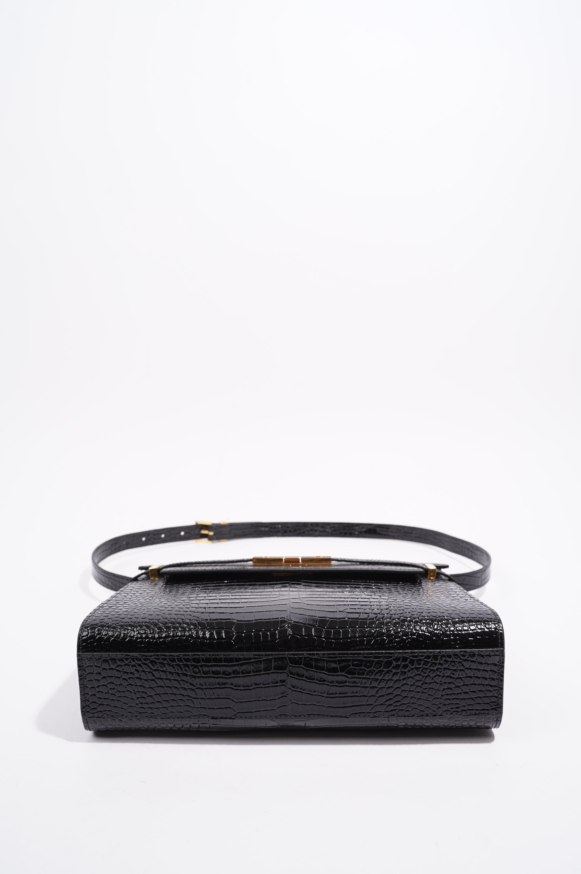 Saint Laurent Womens Manhattan Black Croc Medium