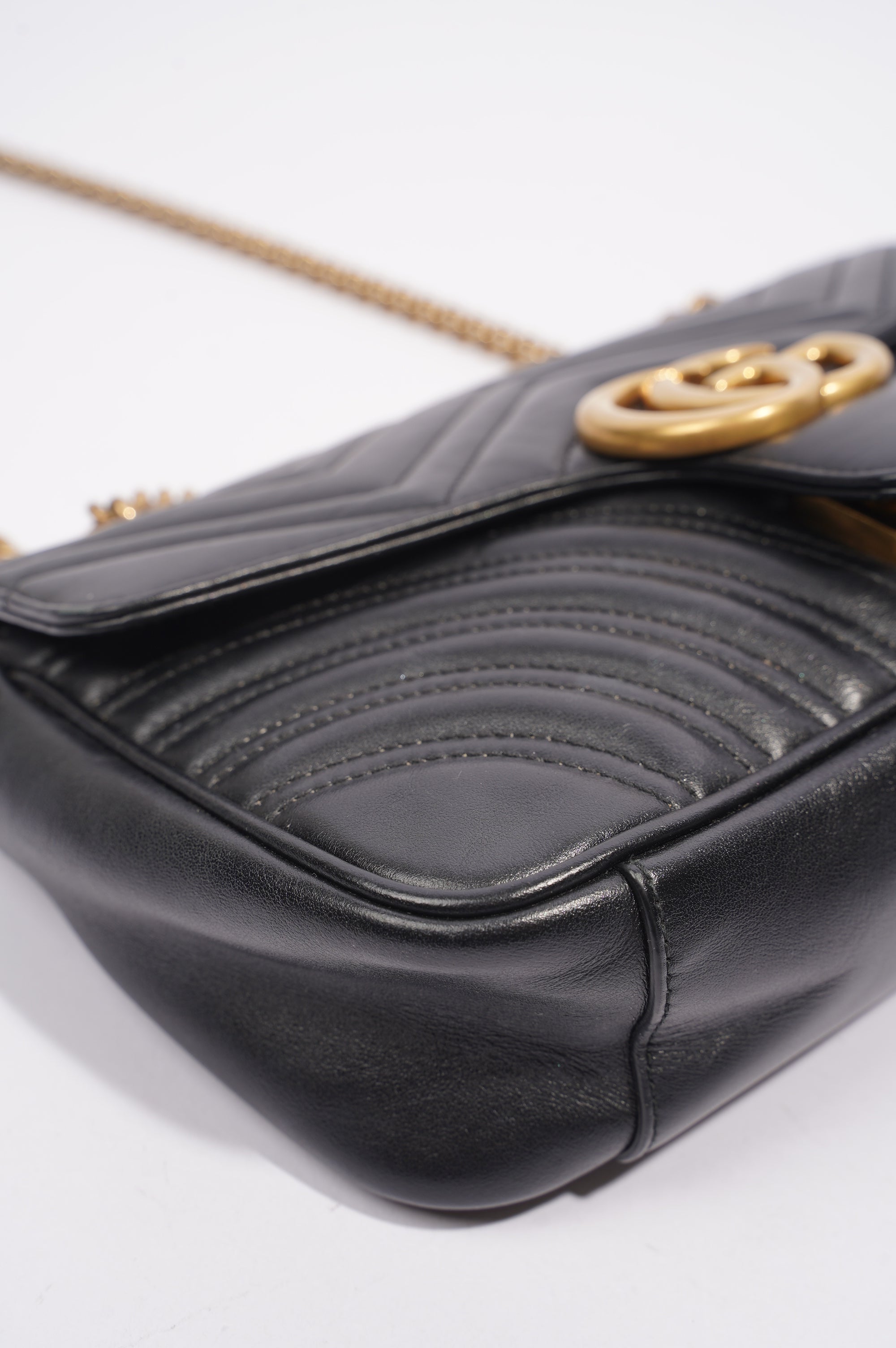 Gucci GG Marmont Flap Black Leather Small