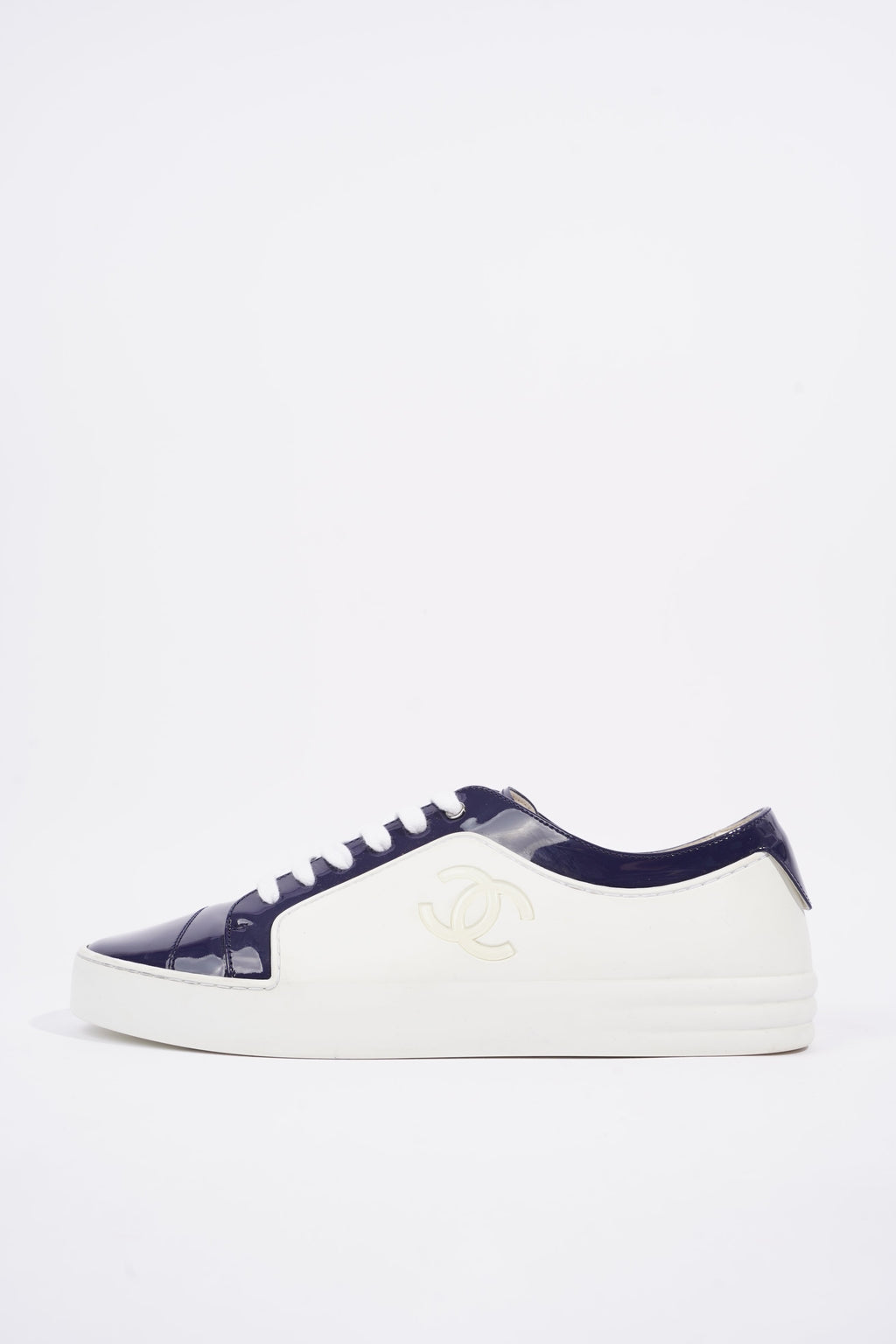 Chanel Womens CC Patent Logo Sneaker Blue / White EU 41 / UK 8
